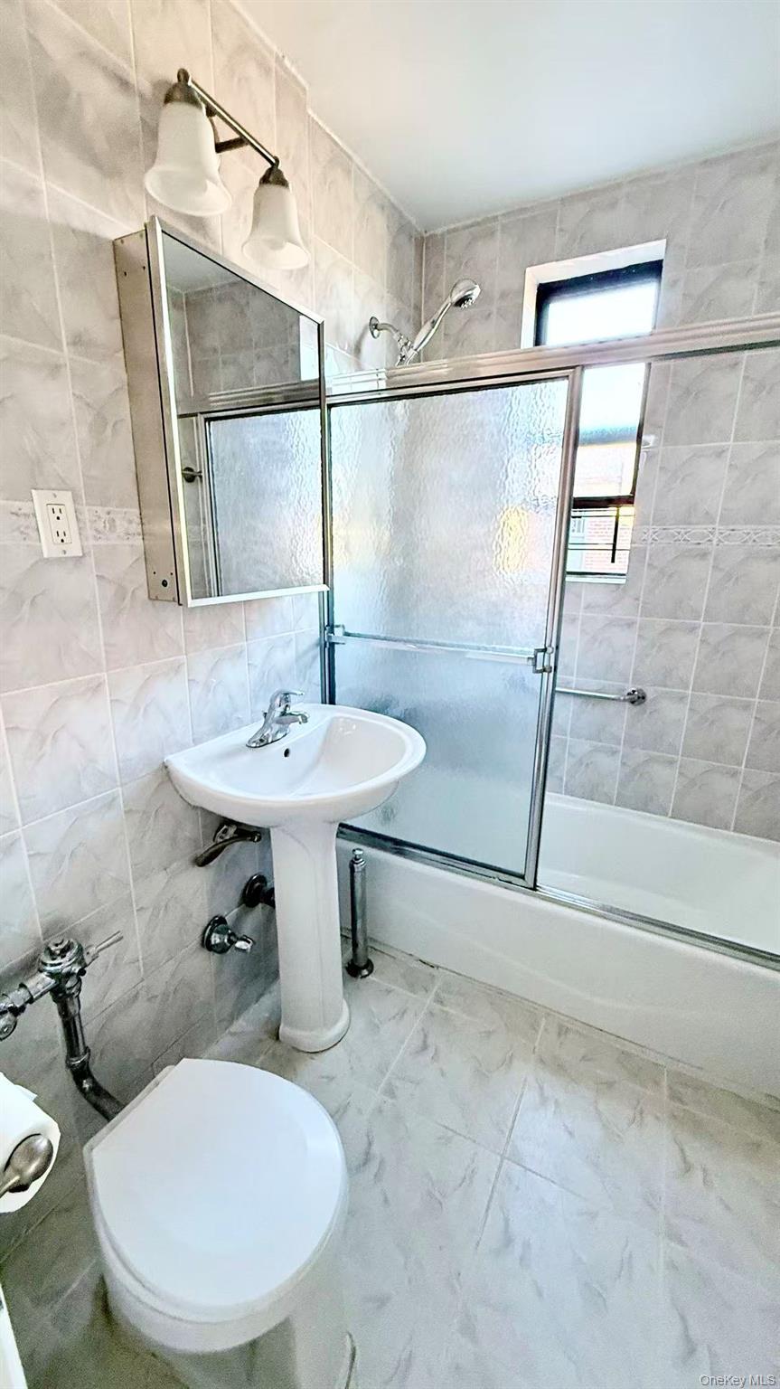 Apartment Vietor Avenue  Queens, NY 11373, MLS-1008771-8