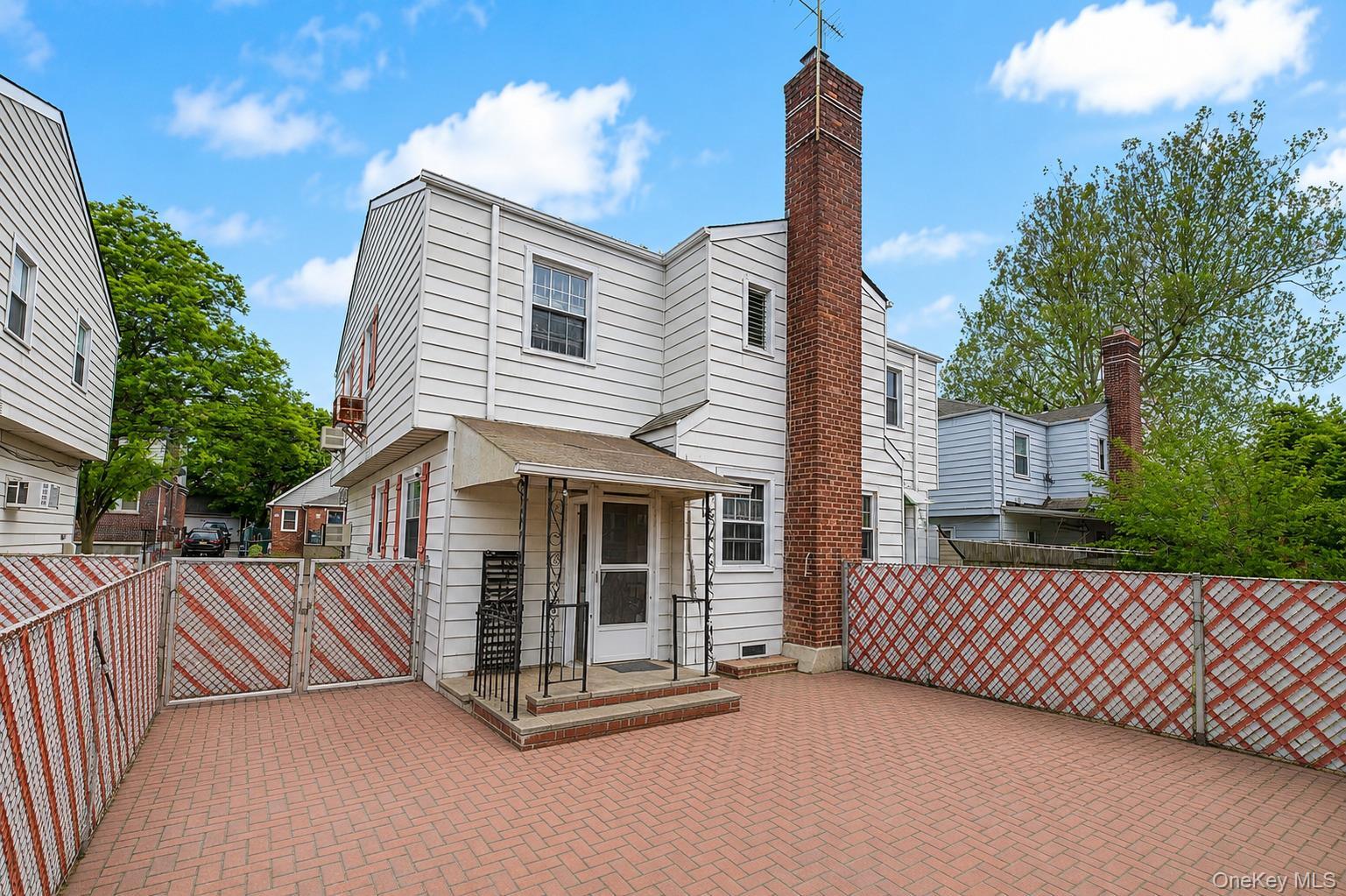 Single Family 65th Queens, NY 11365, MLS-1008808-20