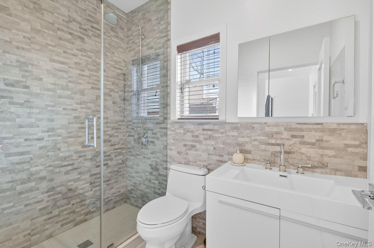 Single Family 242nd Street  Queens, NY 11362, MLS-1008824-12
