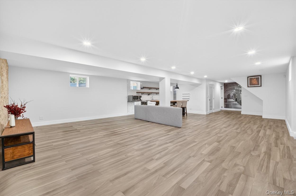 Single Family 242nd Street  Queens, NY 11362, MLS-1008824-37