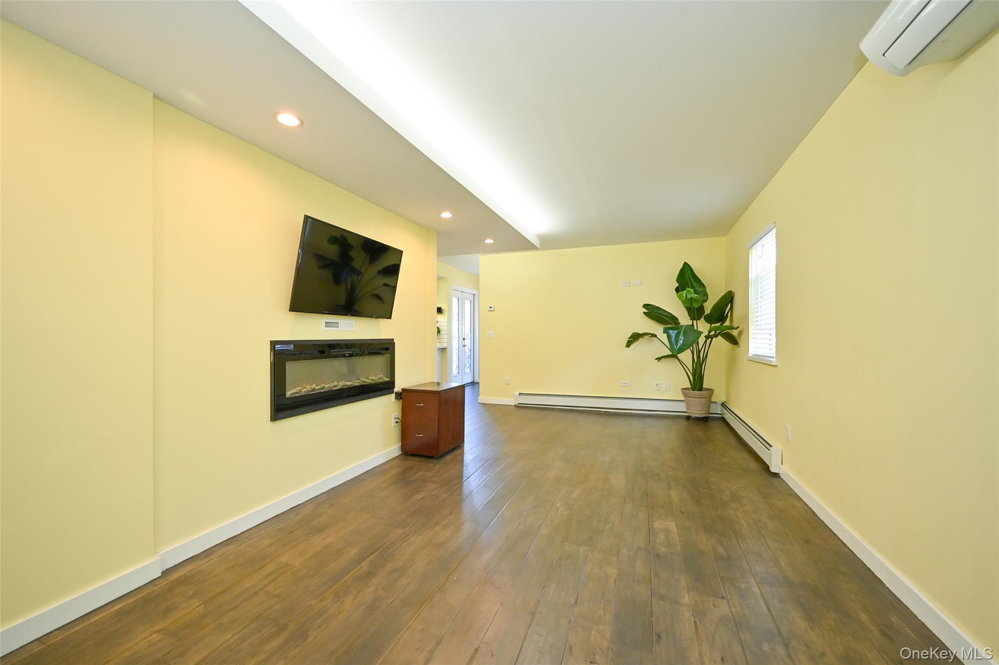 Single Family Rocky Hill Road Queens, NY 11361, MLS-1008829-6