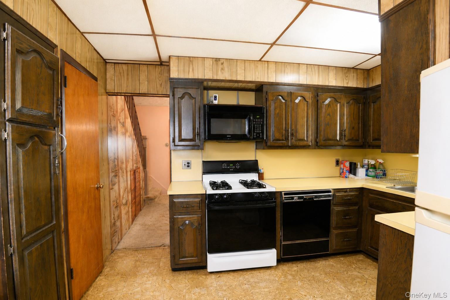 Single Family 170th Street  Queens, NY 11432, MLS-1008834-9