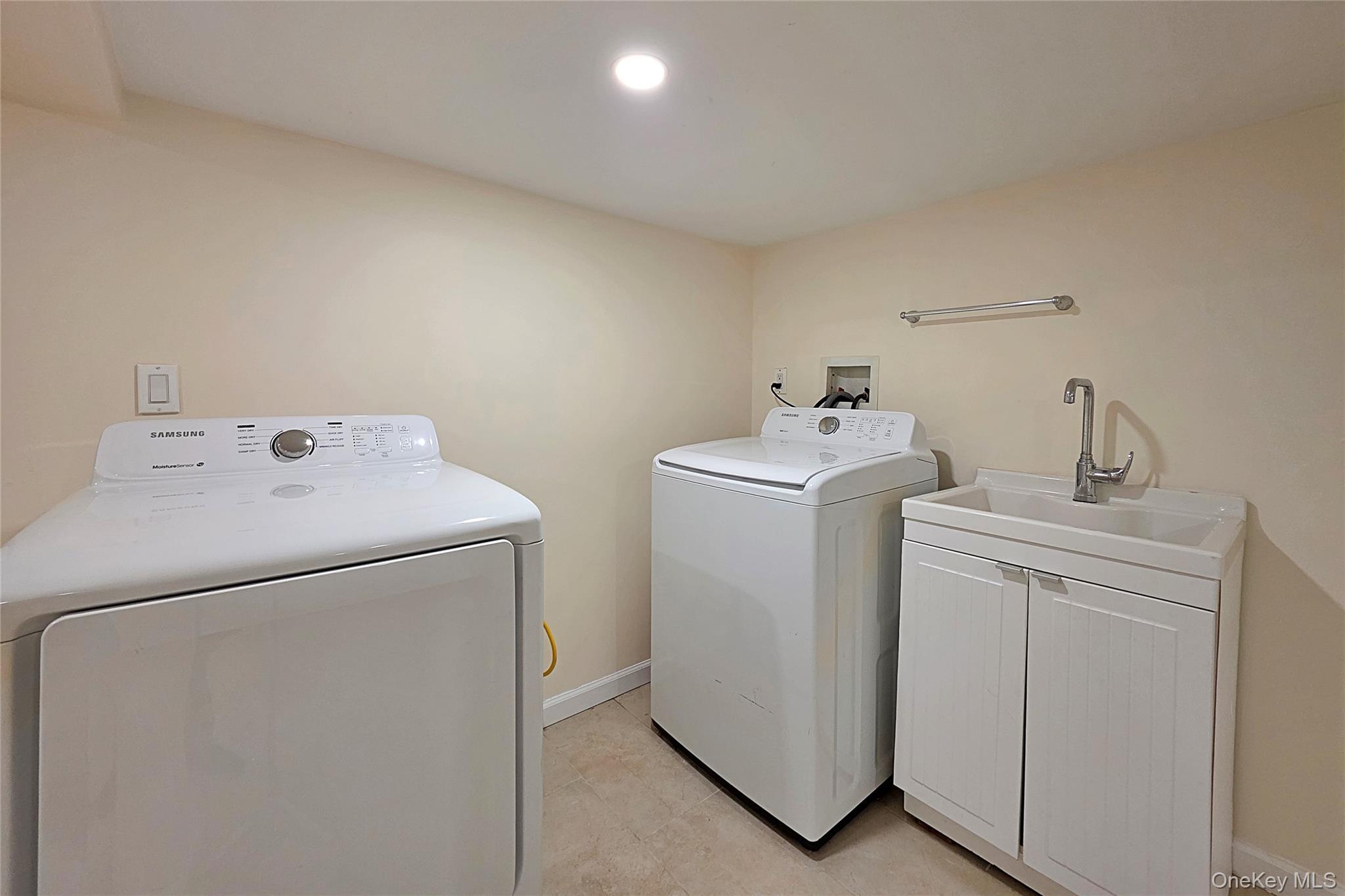 Single Family Marathon Queens, NY 11363, MLS-1008845-30