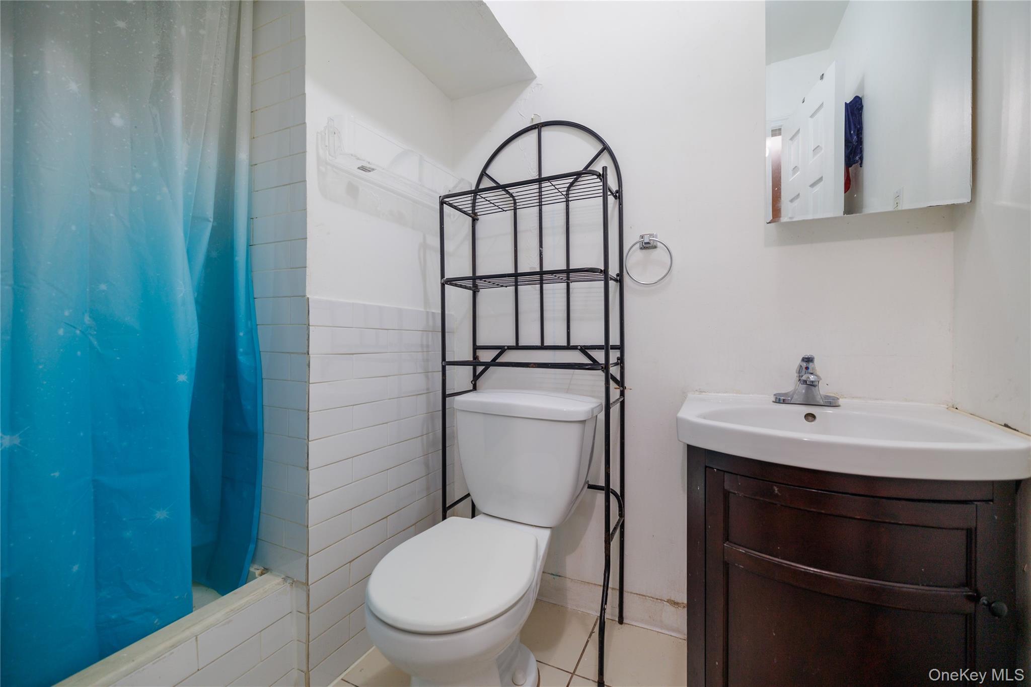Single Family 124th Queens, NY 11356, MLS-1008863-13