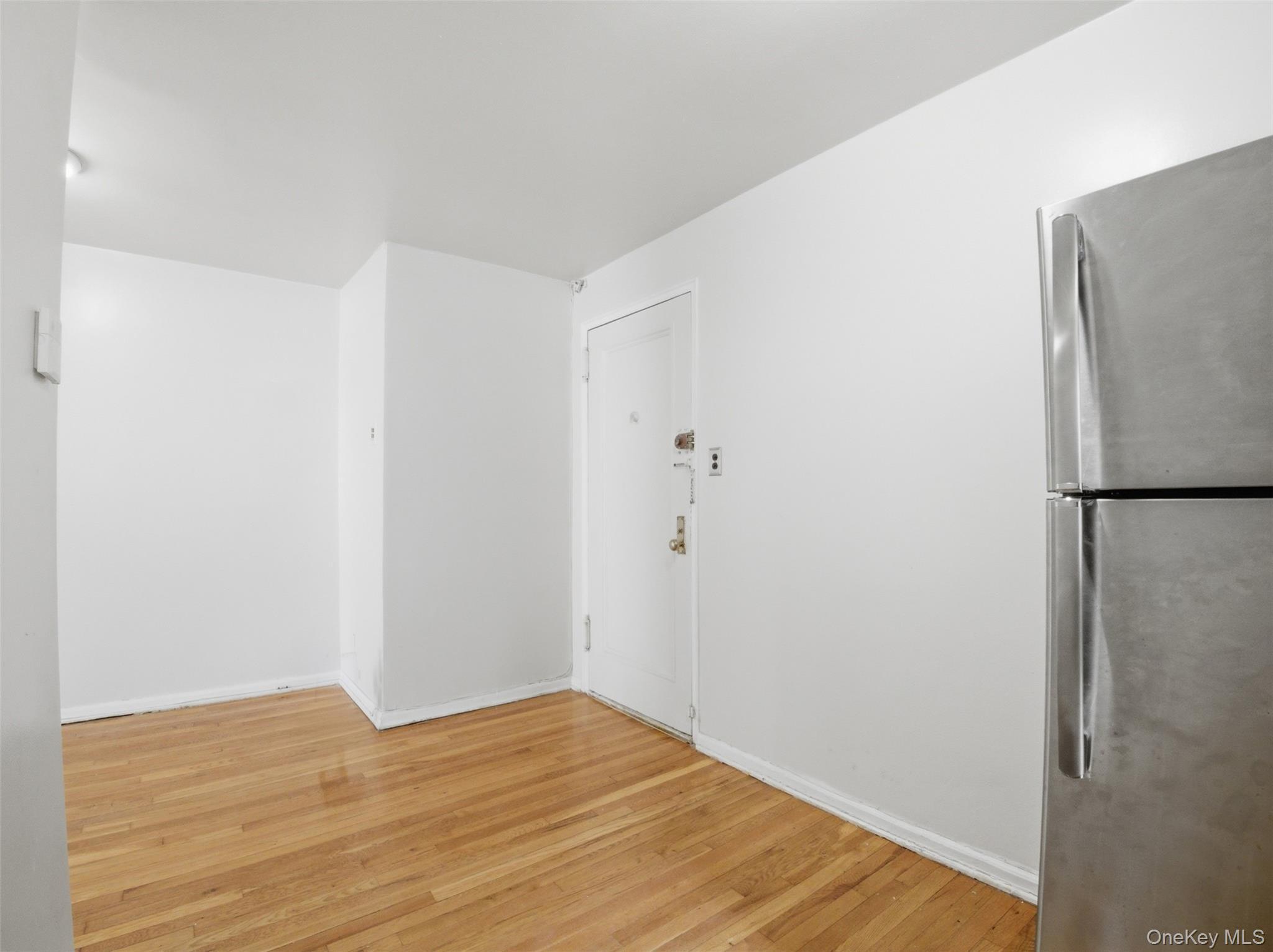 Coop Barker  Bronx, NY 10467, MLS-1008908-11