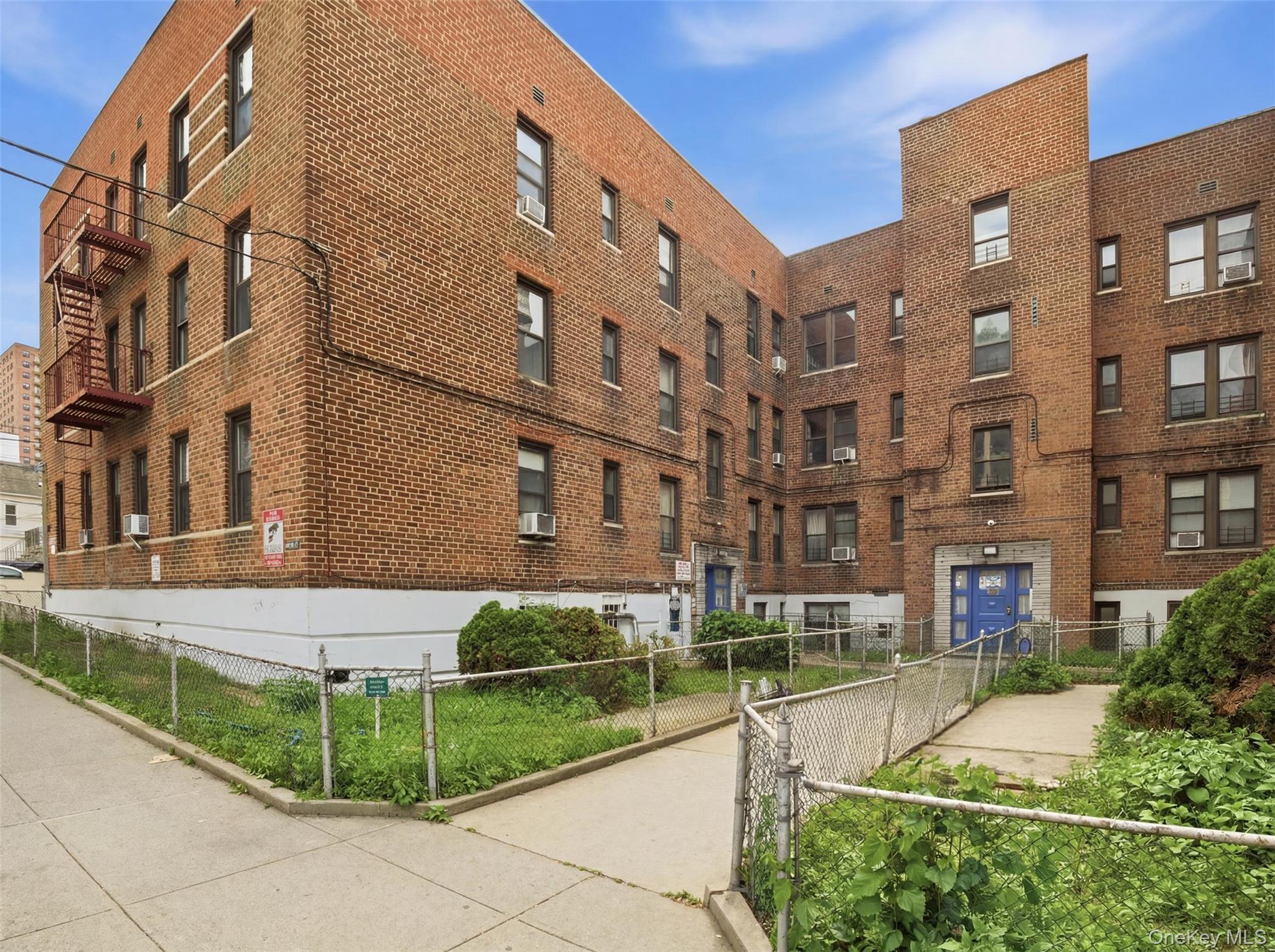 Coop Barker  Bronx, NY 10467, MLS-1008908-19