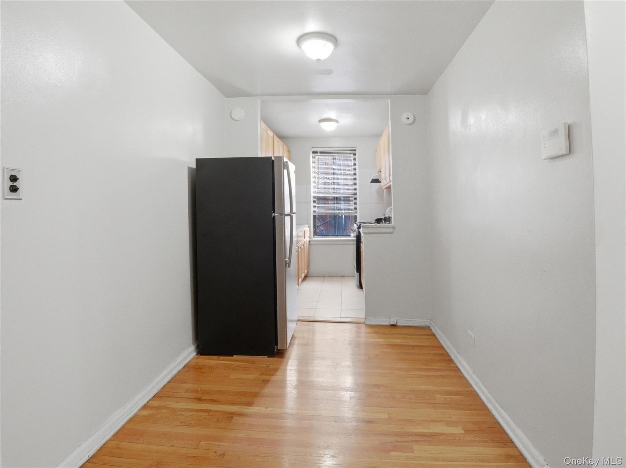 Coop Barker  Bronx, NY 10467, MLS-1008908-8