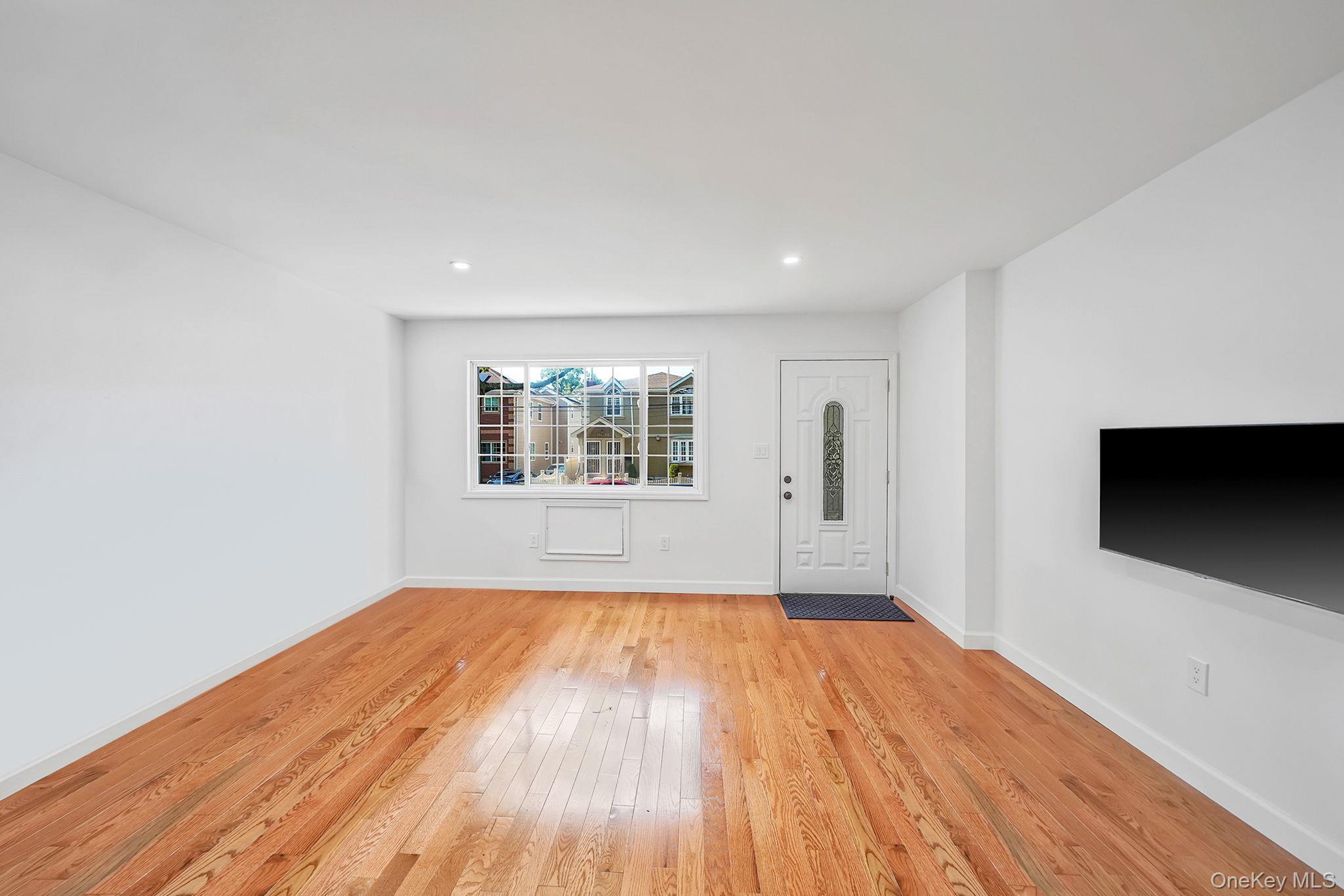 Single Family 250th Street Queens, NY 11422, MLS-1008913-10