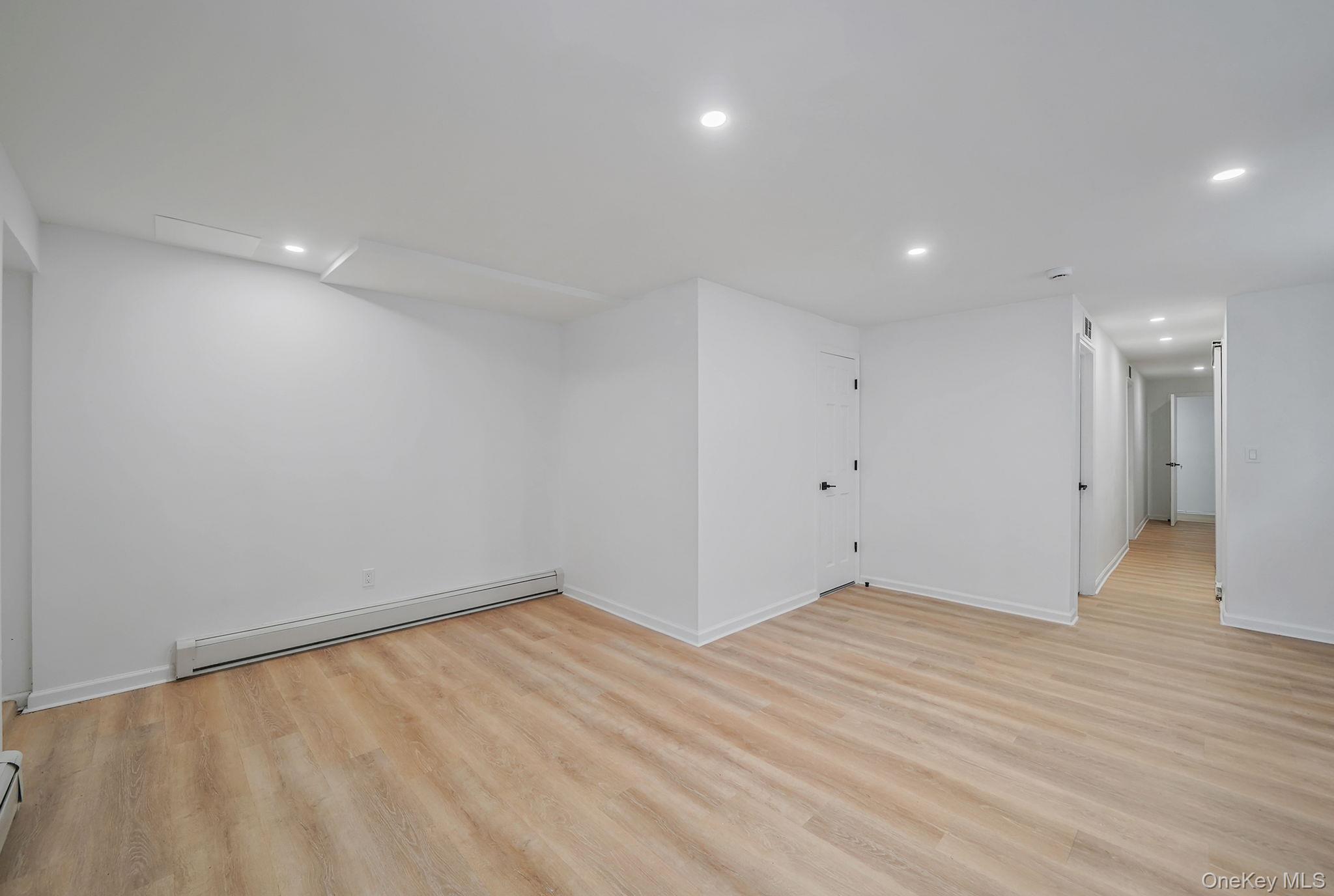 Single Family 250th Street Queens, NY 11422, MLS-1008913-32