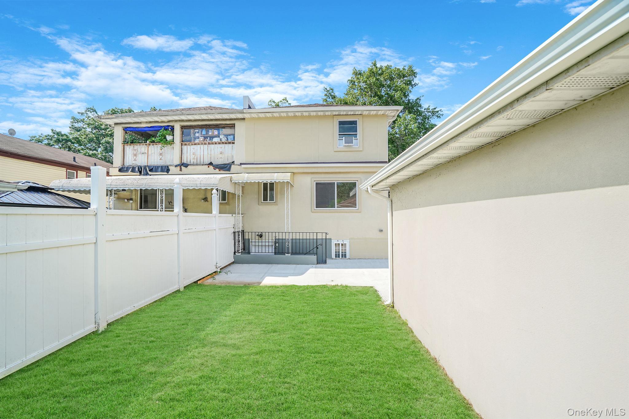 Single Family 250th Street Queens, NY 11422, MLS-1008913-36