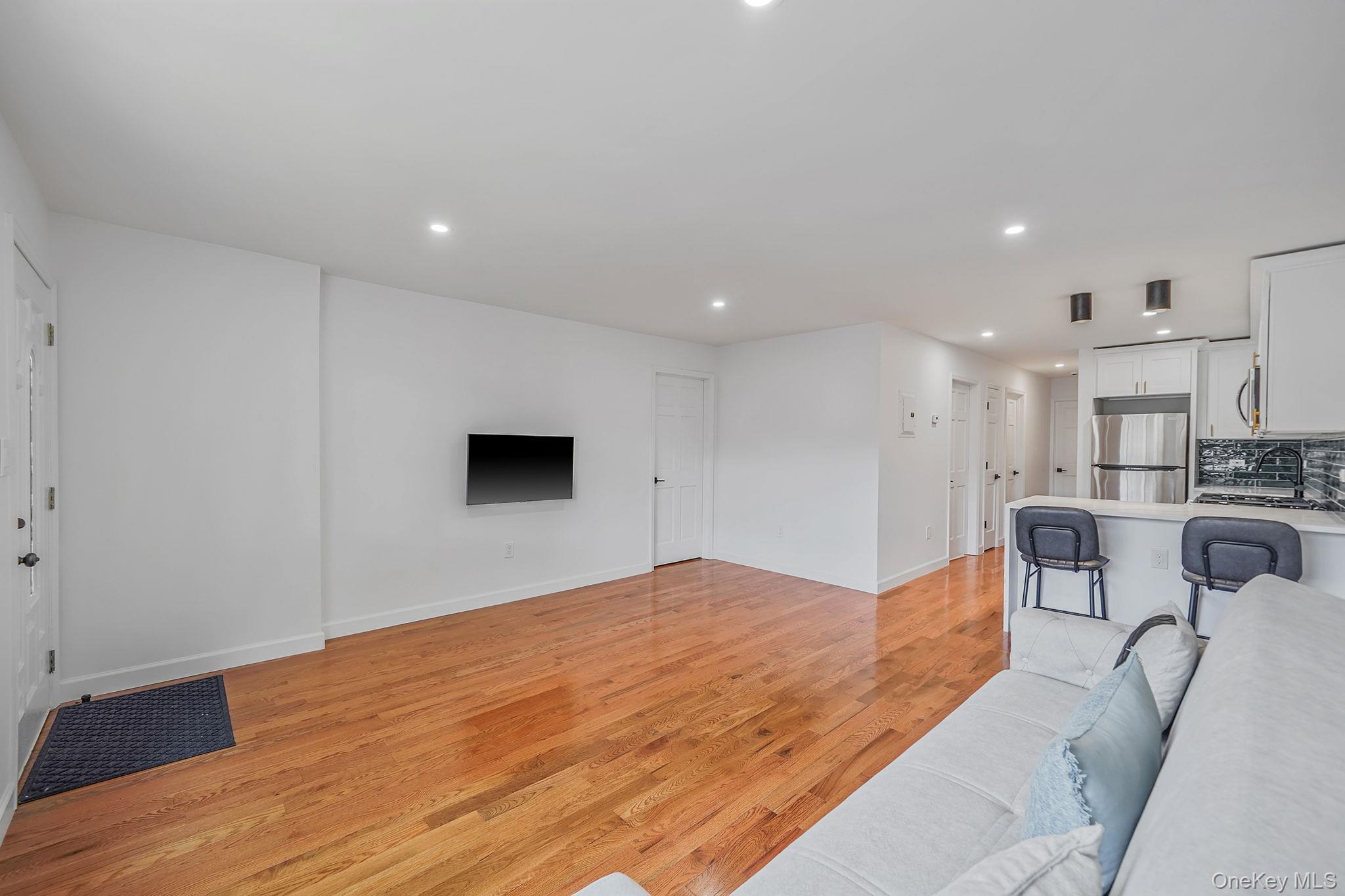 Single Family 250th Street Queens, NY 11422, MLS-1008913-5