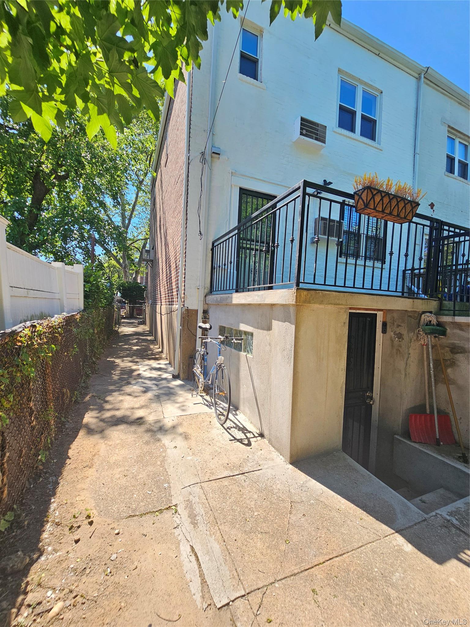 Single Family 43rd Brooklyn, NY 11203, MLS-1008942-29
