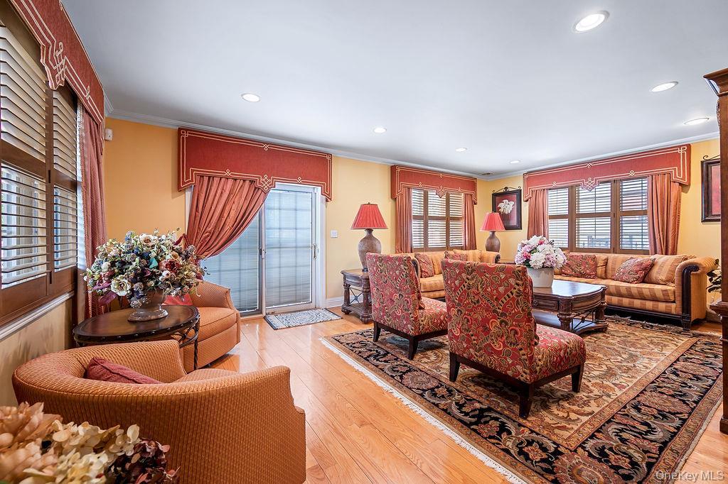 Single Family Point Crescent Queens, NY 11357, MLS-1008950-15