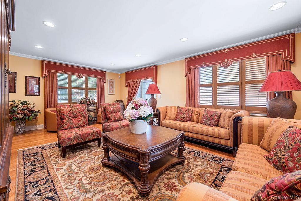 Single Family Point Crescent Queens, NY 11357, MLS-1008950-16