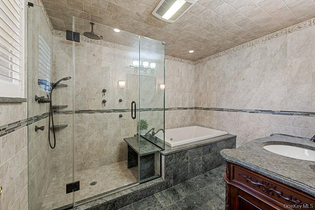Single Family Point Crescent Queens, NY 11357, MLS-1008950-19