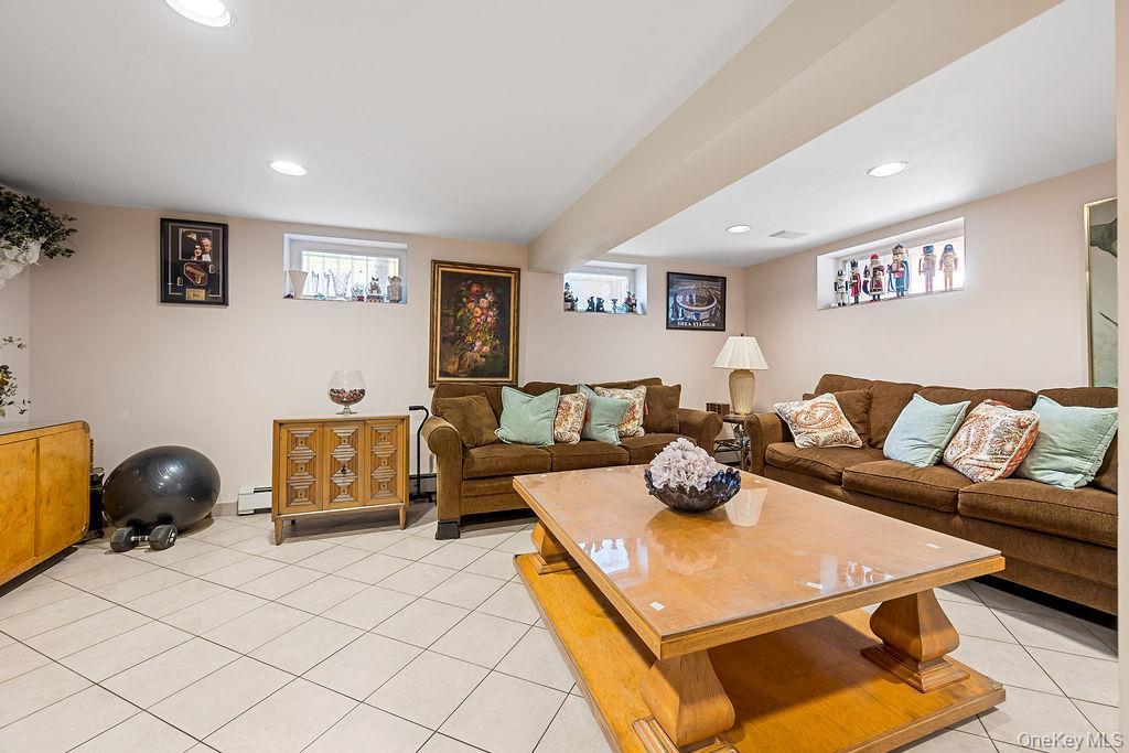 Single Family Point Crescent Queens, NY 11357, MLS-1008950-26