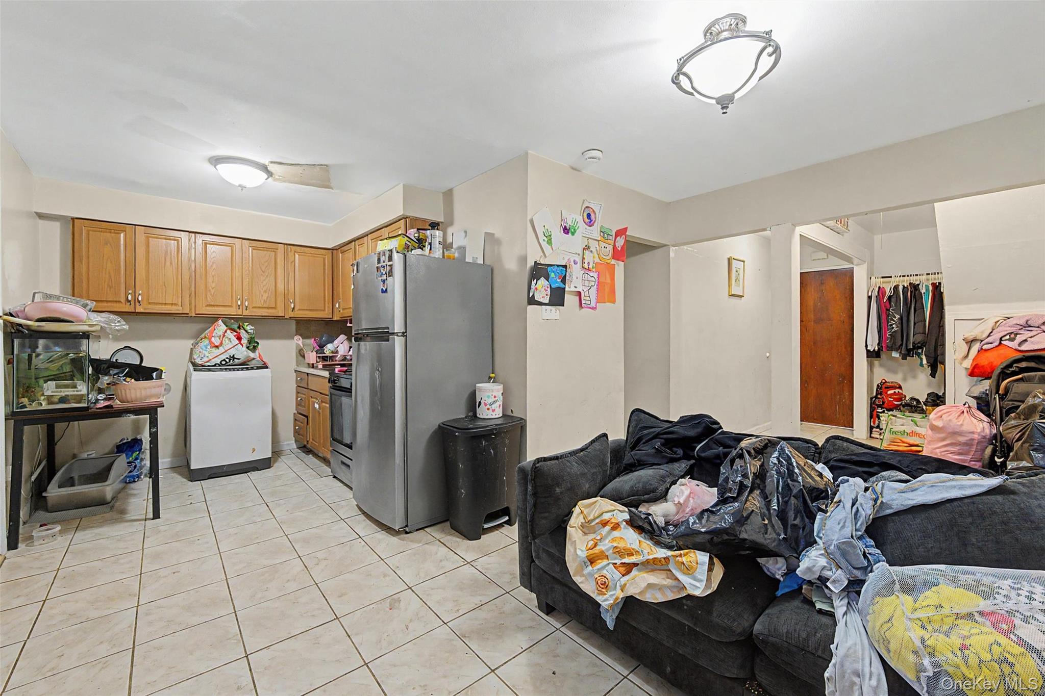 Single Family E 233rd Street Bronx, NY 10466, MLS-1008956-5