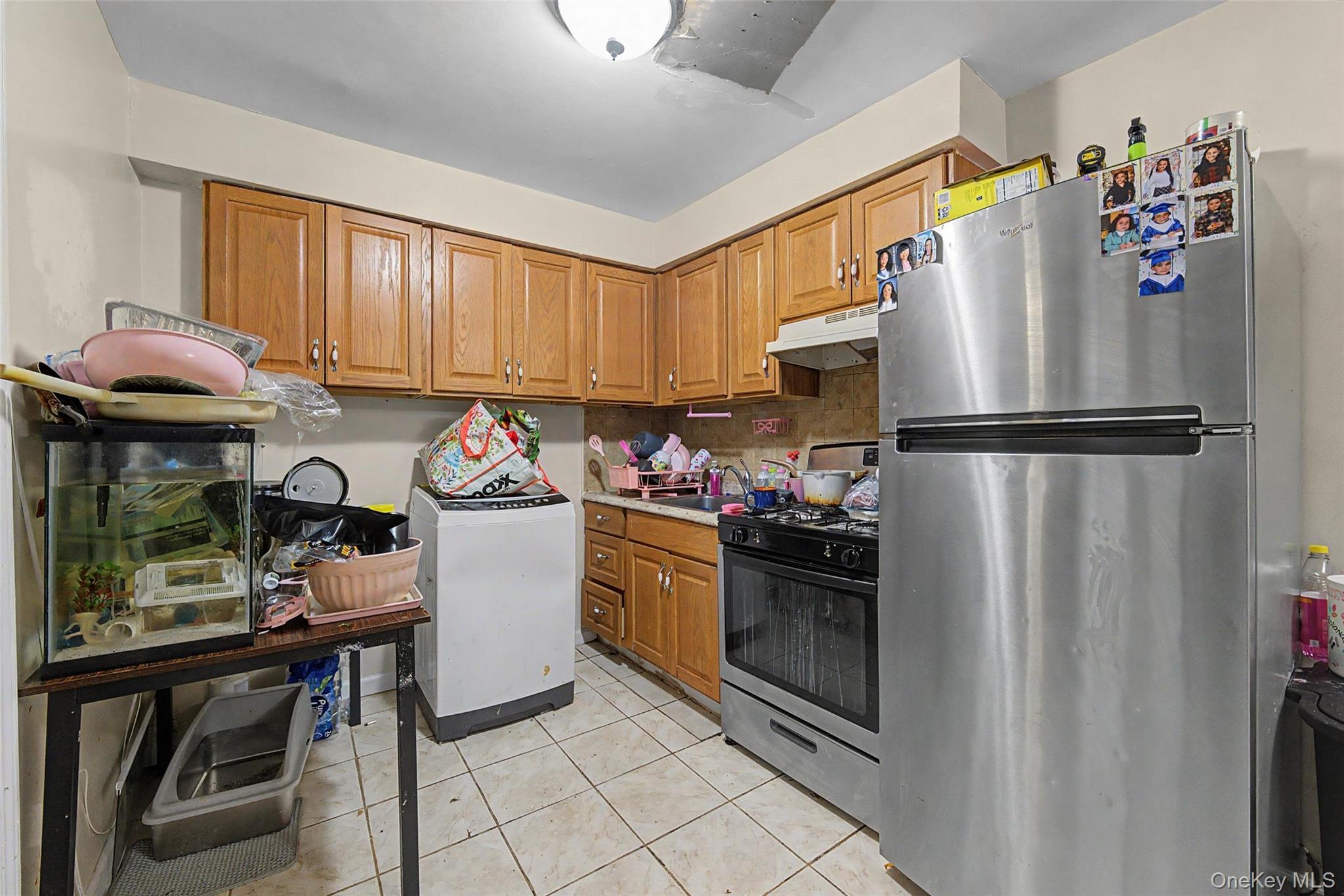 Single Family E 233rd Street Bronx, NY 10466, MLS-1008956-7