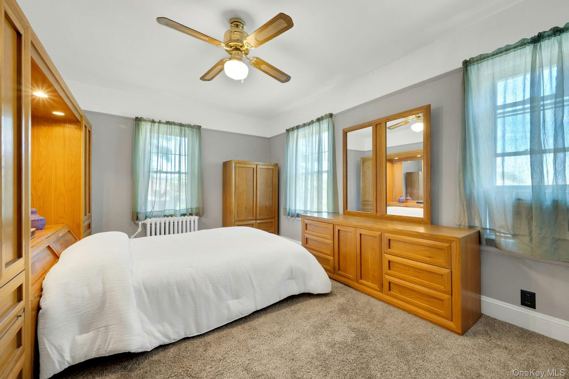 Single Family Stadium Bronx, NY 10465, MLS-1008966-14