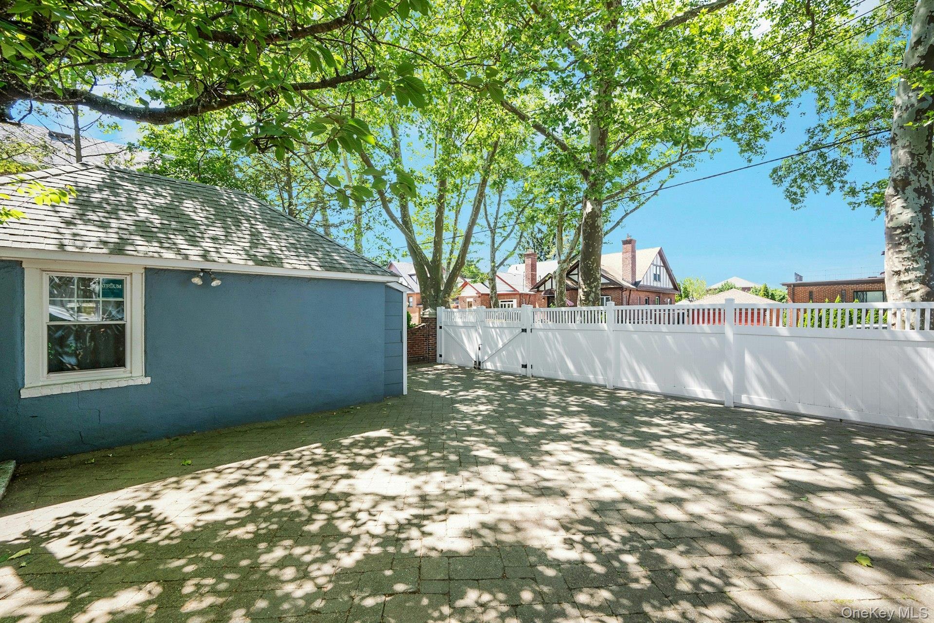 Single Family Stadium Bronx, NY 10465, MLS-1008966-30