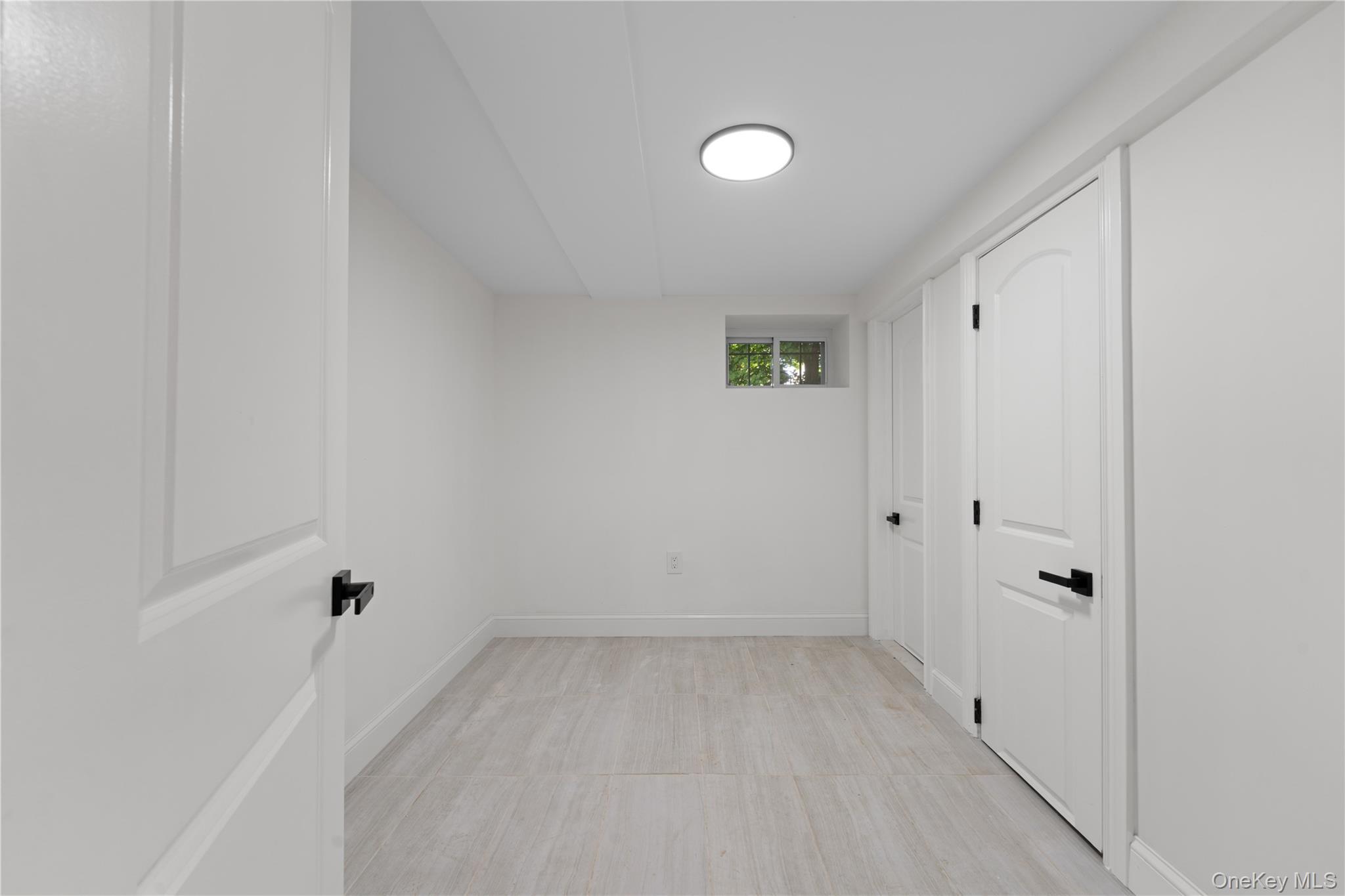 Single Family Lucas Queens, NY 11413, MLS-1008967-8