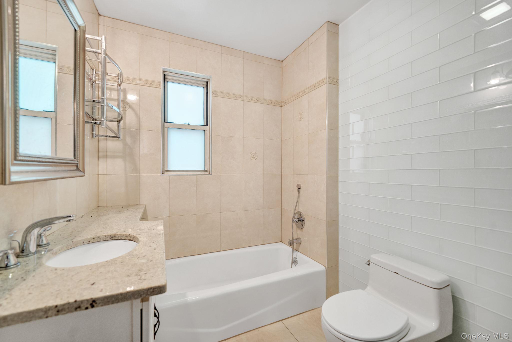 Single Family Paulding Bronx, NY 10462, MLS-1008976-16