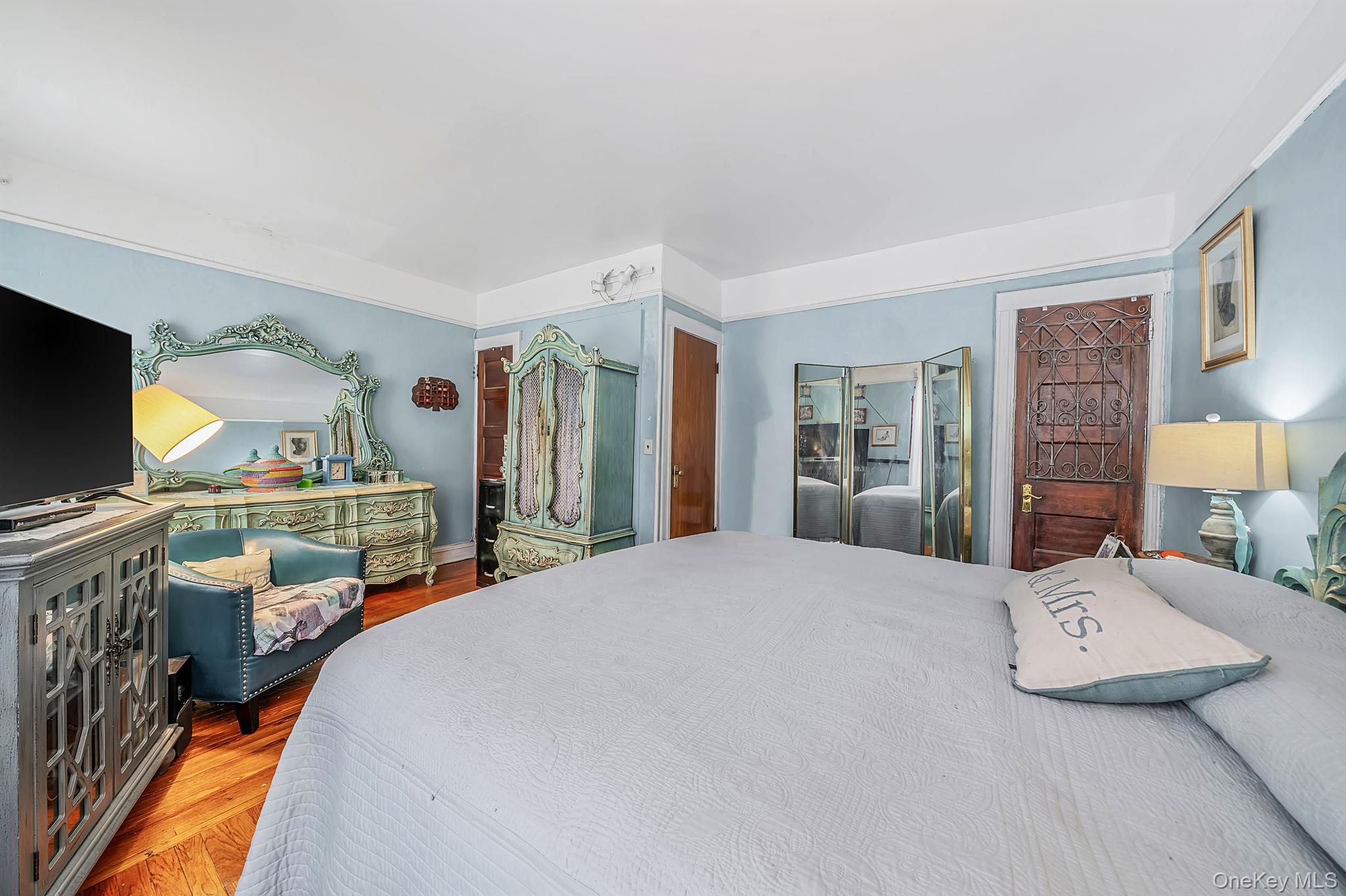 Single Family Brooklyn  Brooklyn, NY 11210, MLS-1009037-10