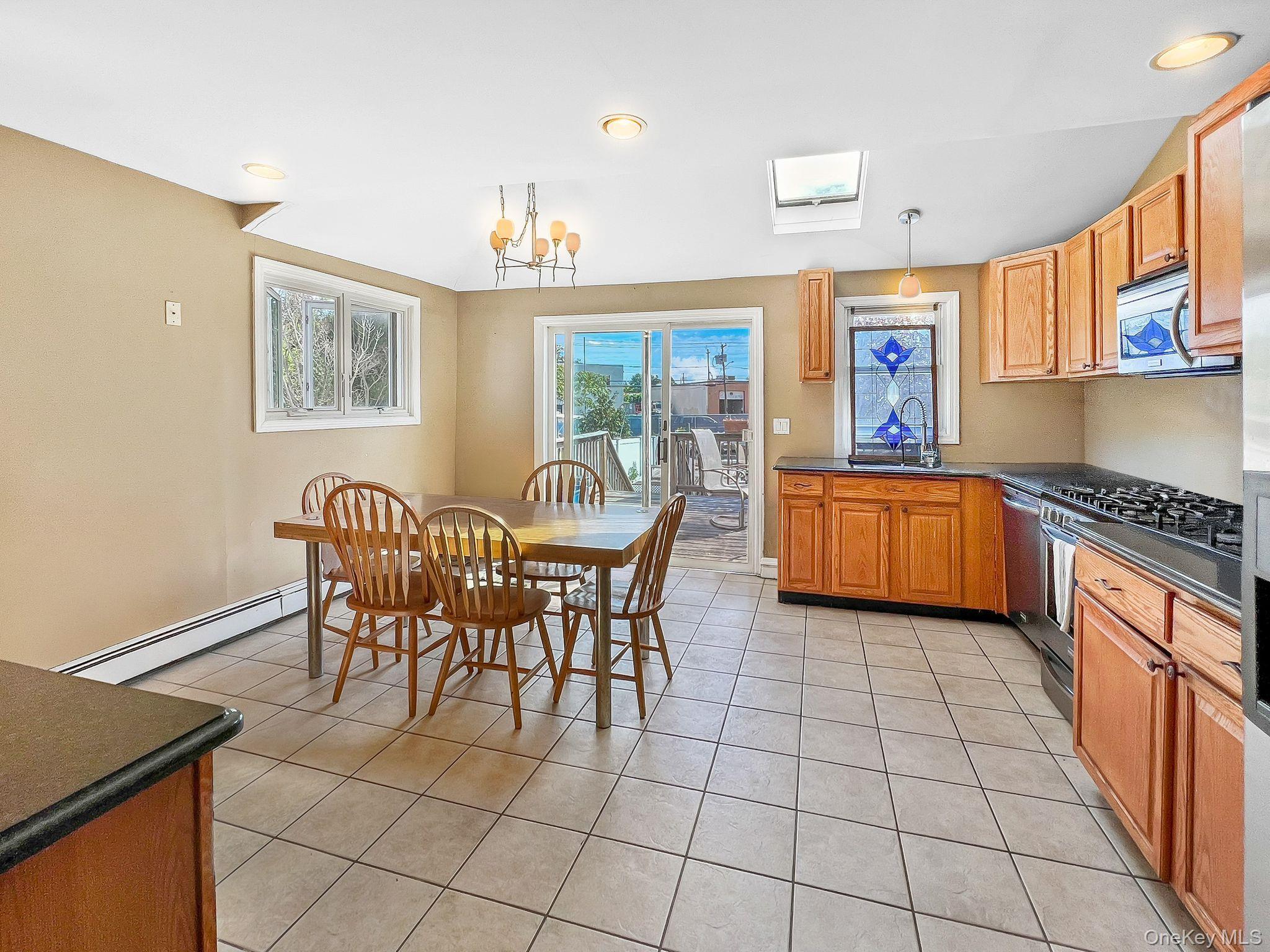 Single Family Murdock Avenue Nassau County, NY 11572, MLS-1009043-4