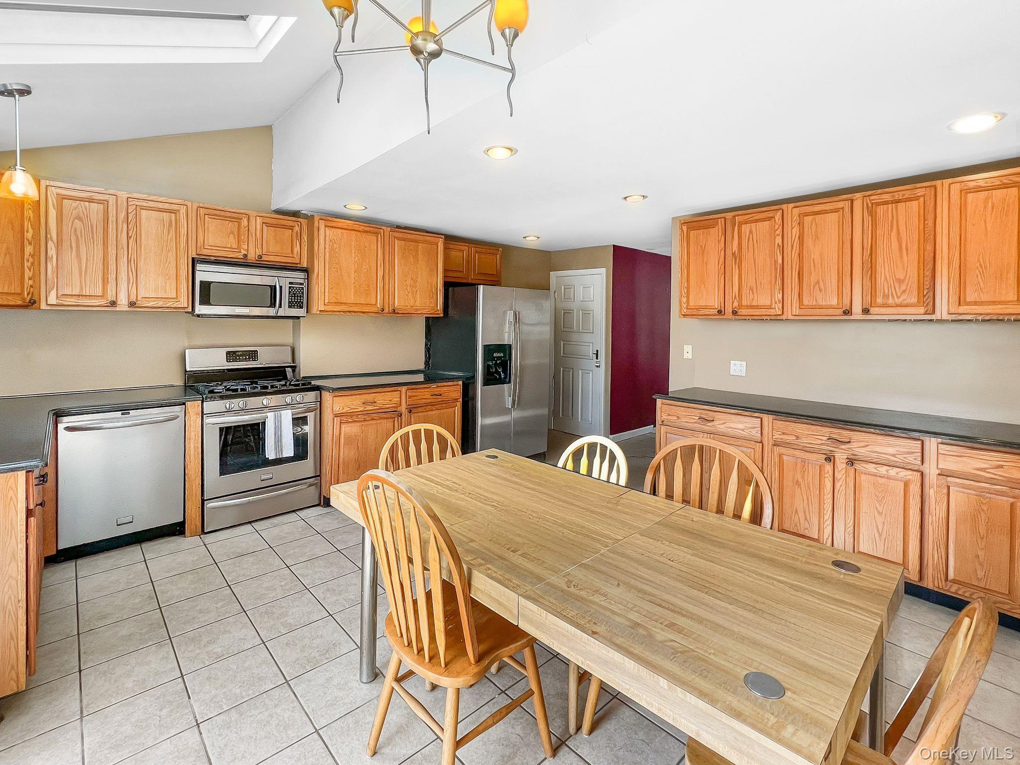 Single Family Murdock Avenue Nassau County, NY 11572, MLS-1009043-5