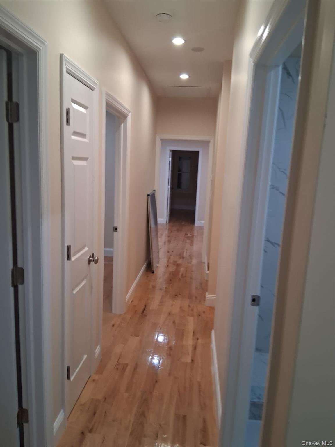 Single Family 226th  Bronx, NY 10466, MLS-1009065-15