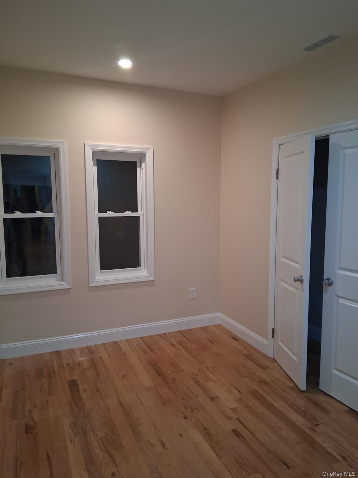 Single Family 226th  Bronx, NY 10466, MLS-1009065-23