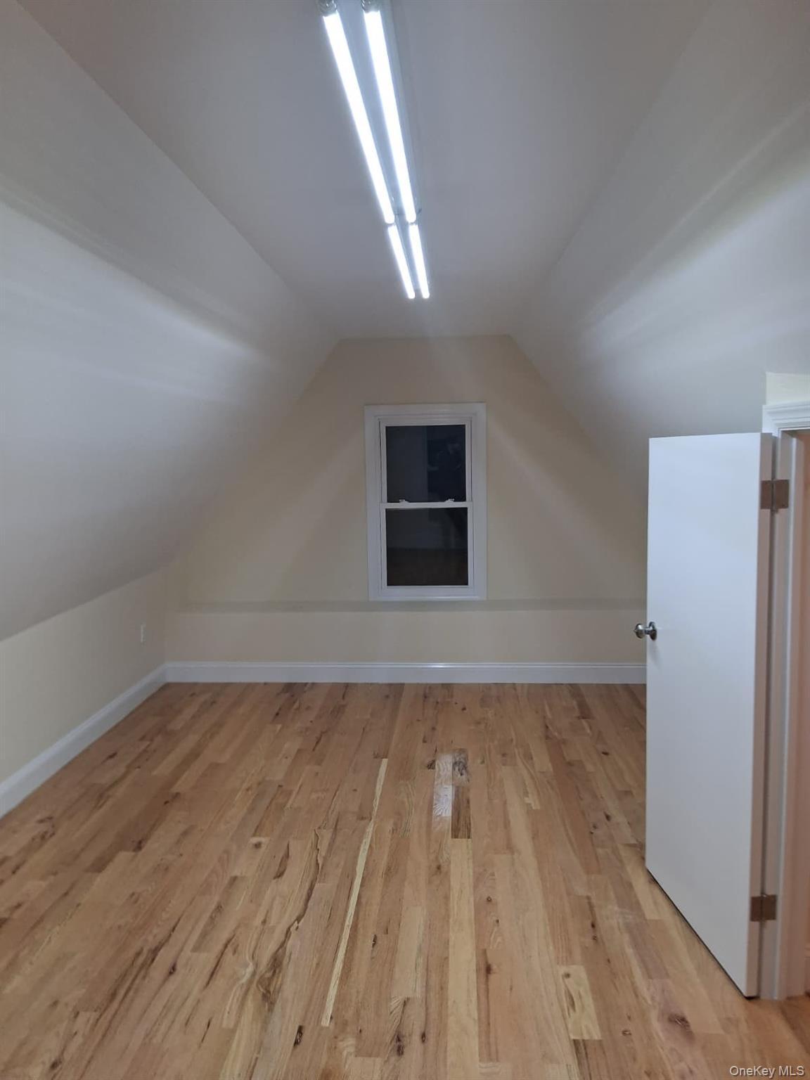 Single Family 226th  Bronx, NY 10466, MLS-1009065-4