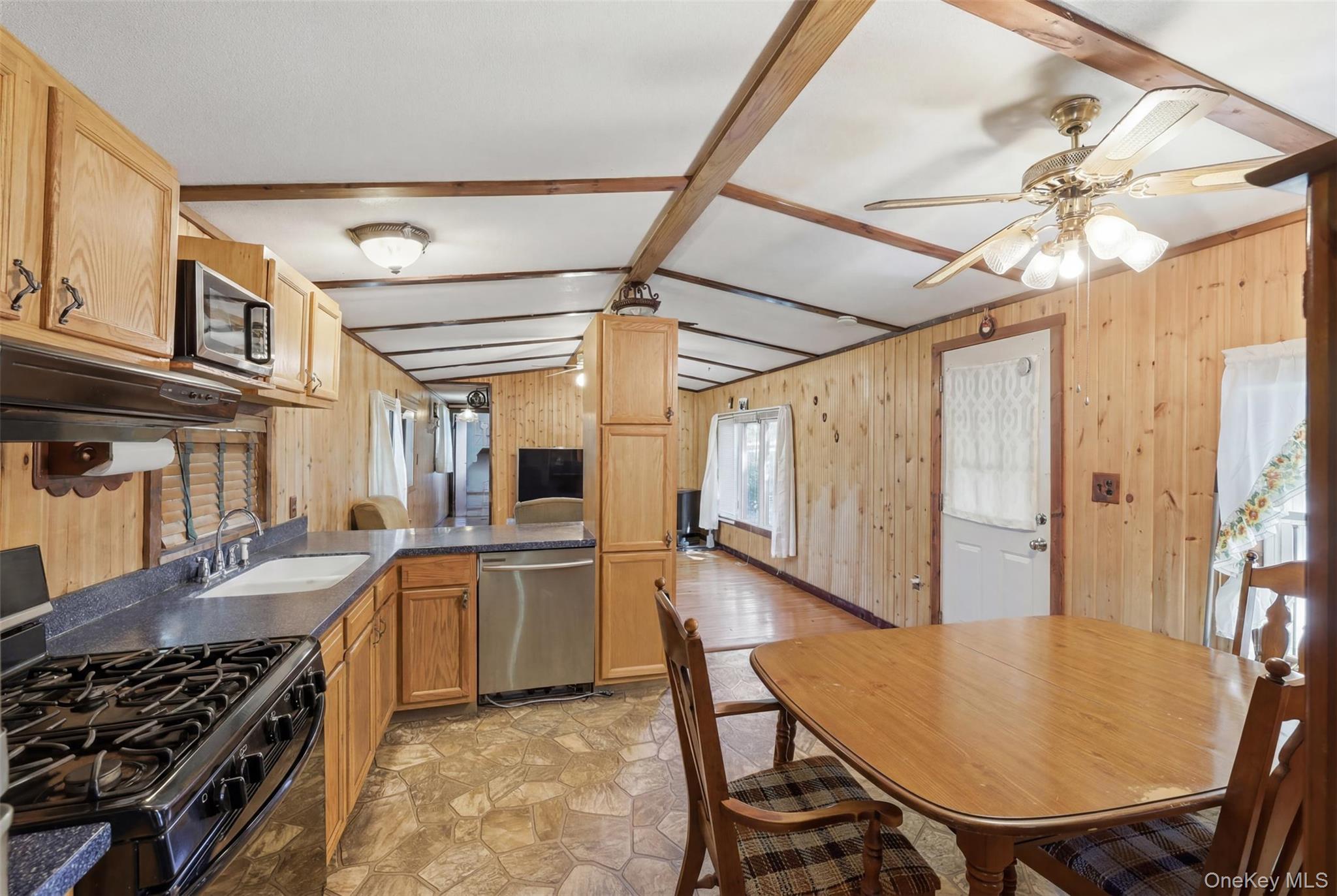 Single Family Daisy Orange County, NY 12771, MLS-1009068-15