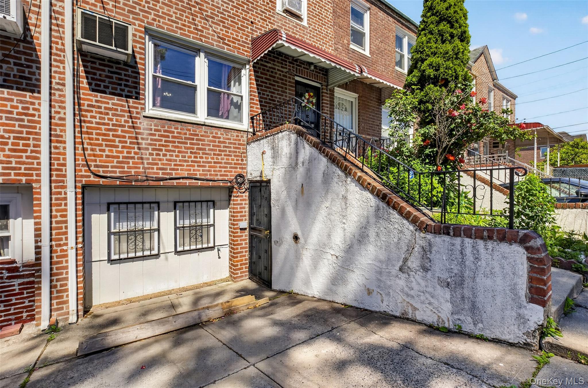 Single Family 165th Queens, NY 11365, MLS-1009069-2