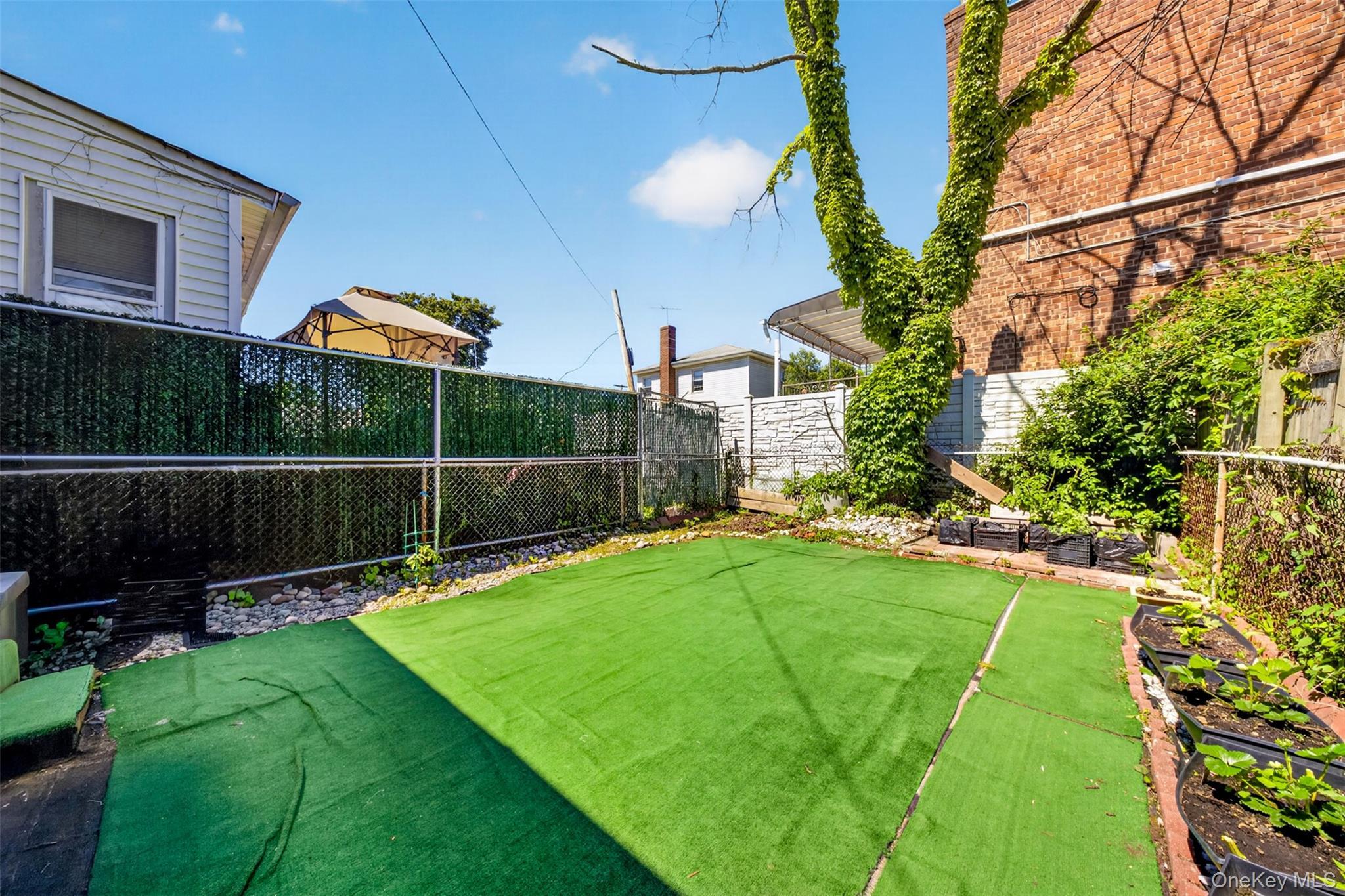 Single Family 165th Queens, NY 11365, MLS-1009069-24
