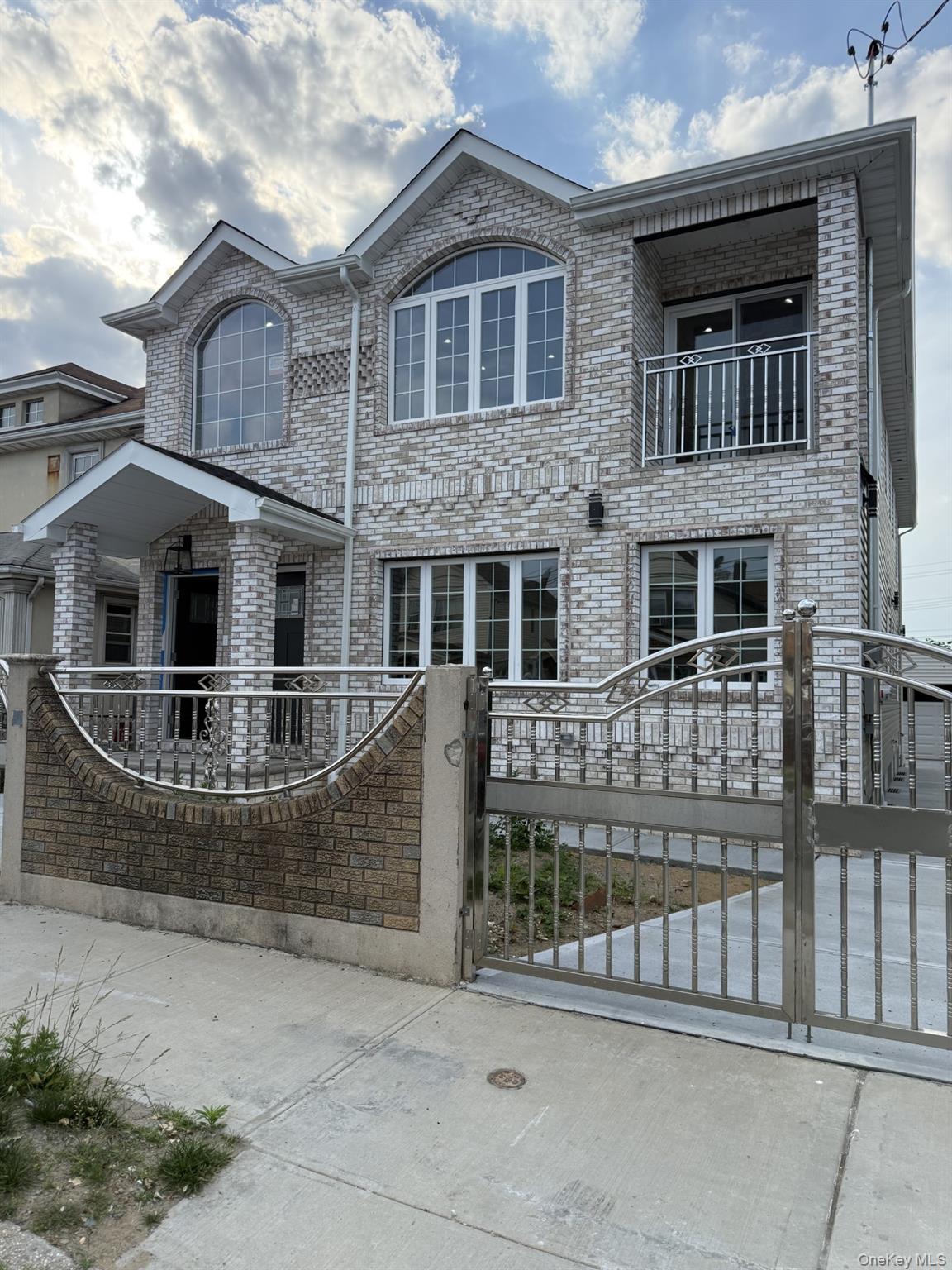 Single Family 136th Avenue  Queens, NY 11434, MLS-1009089-33