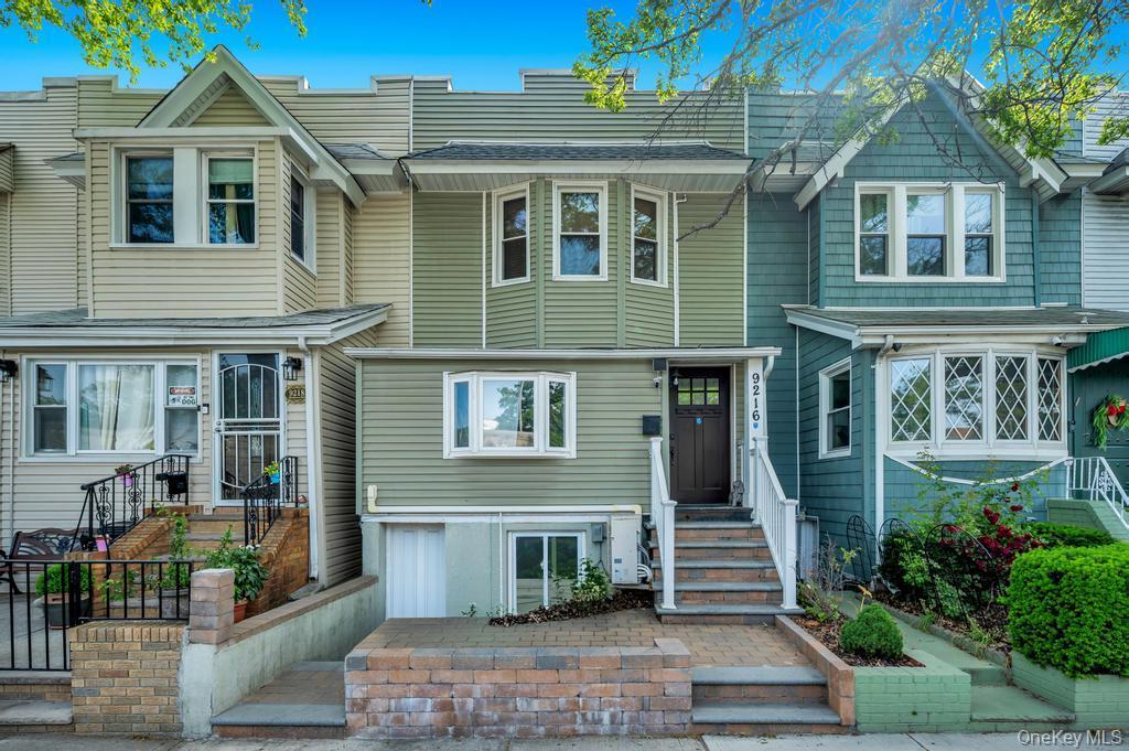 Single Family Woodhaven Queens, NY 11421, MLS-1009101-19