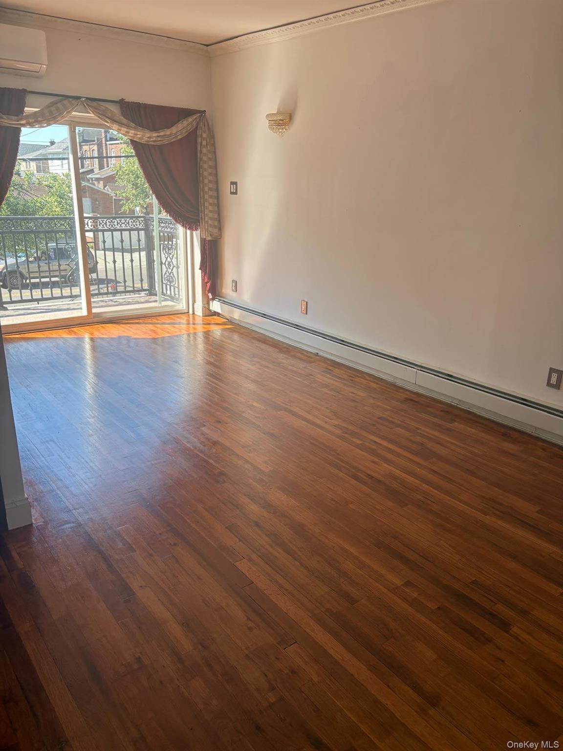 Single Family Linden  Queens, NY 11420, MLS-1009114-4