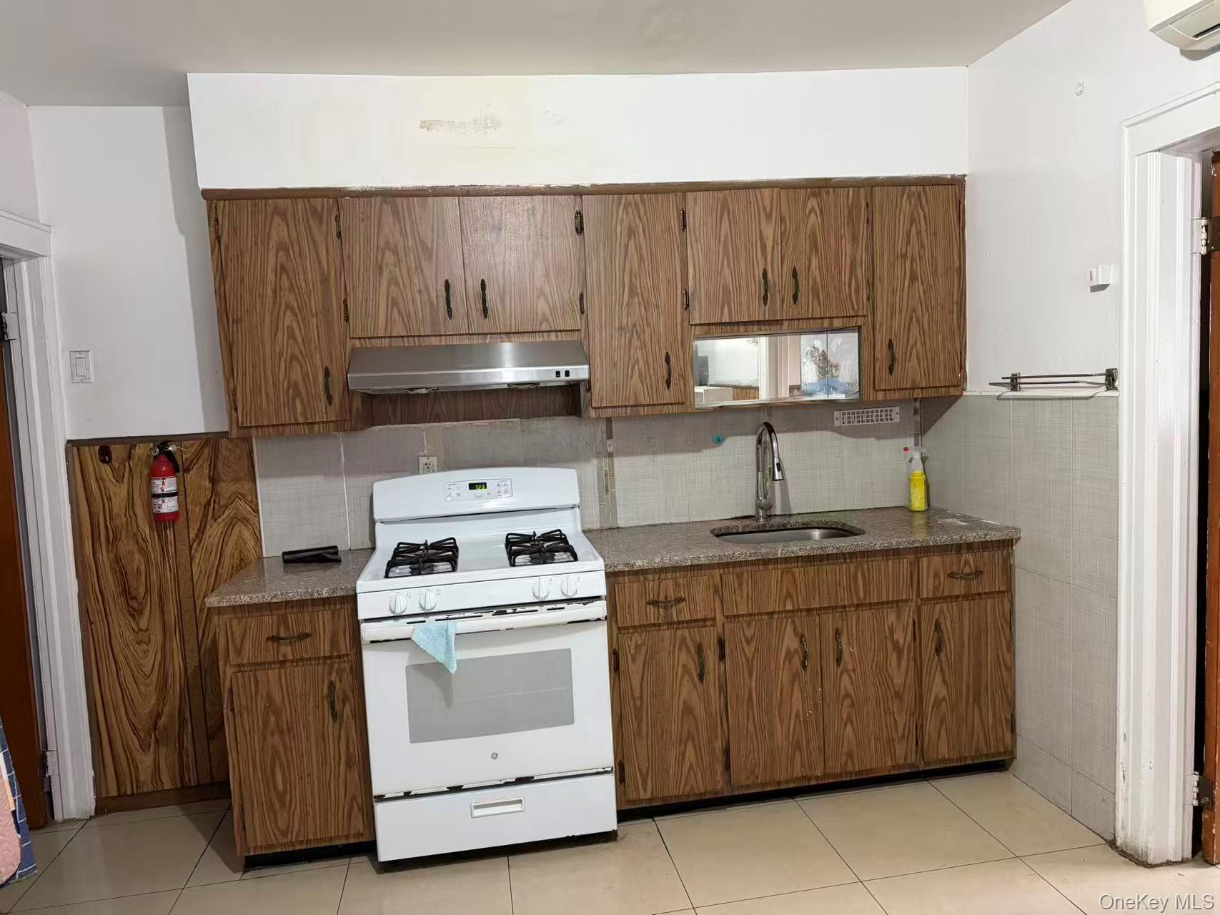 Single Family 157th Street Queens, NY 11367, MLS-1009150-5