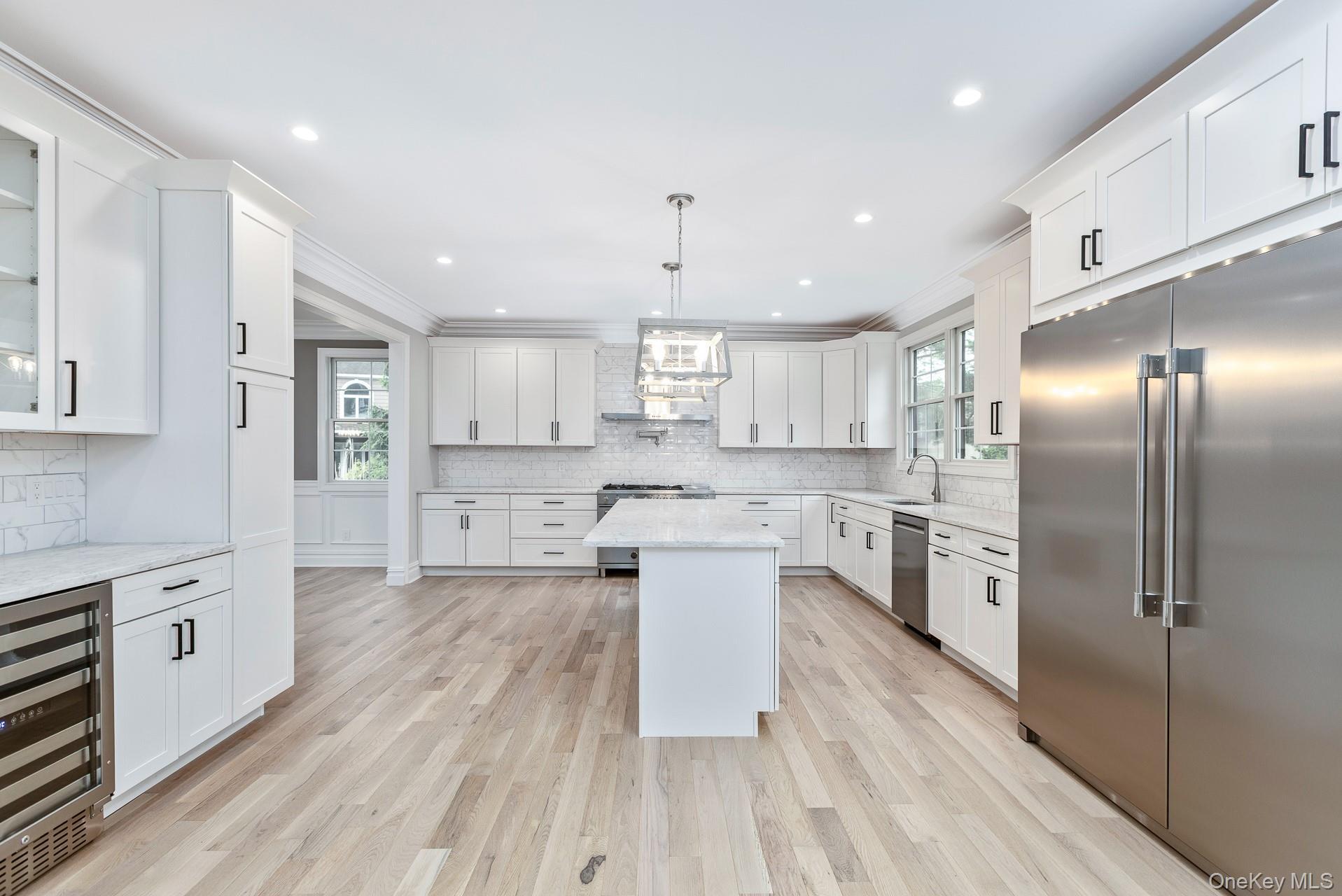 Single Family Townline Road  Suffolk County, NY 11725, MLS-1009162-10