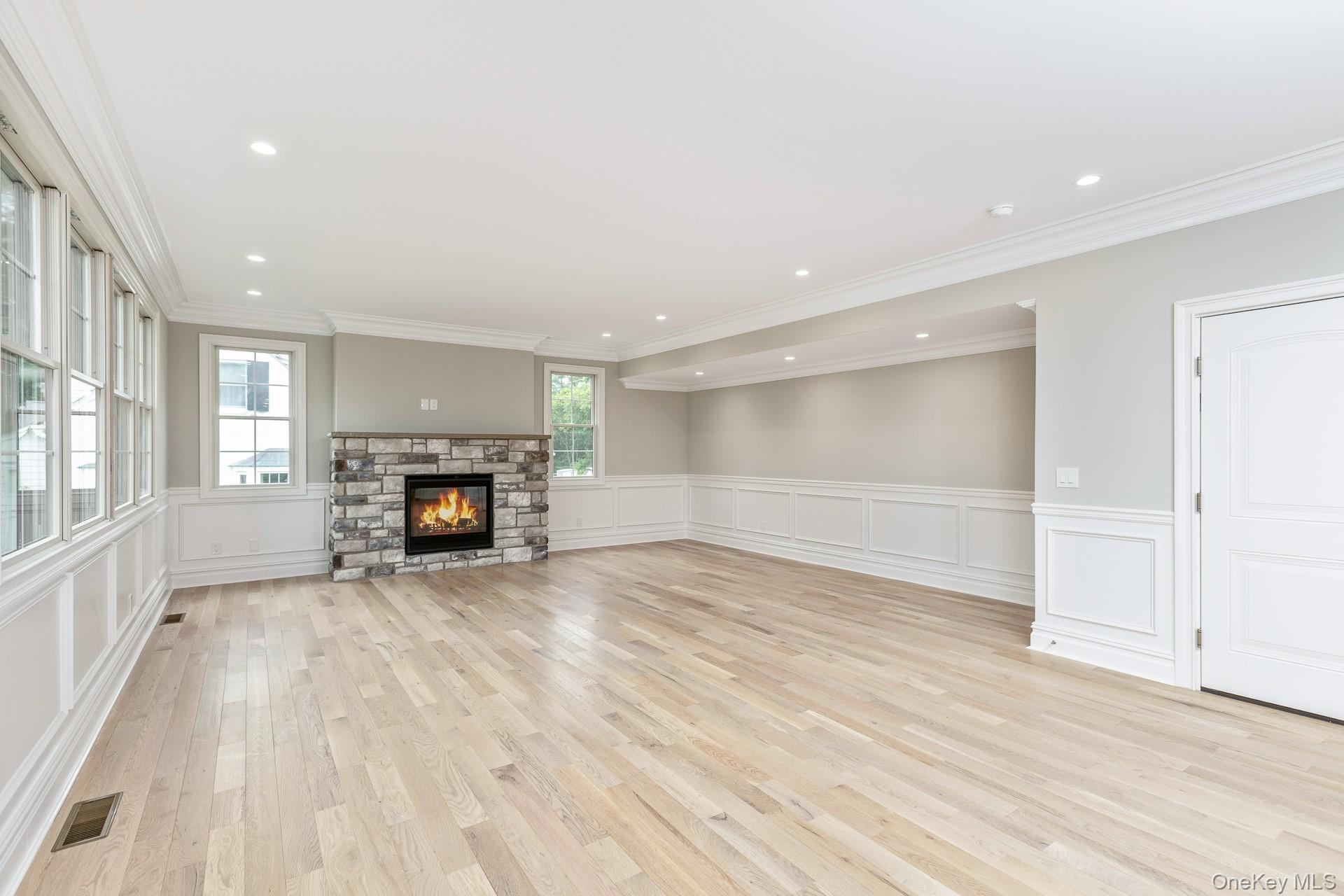 Single Family Townline Road  Suffolk County, NY 11725, MLS-1009162-14
