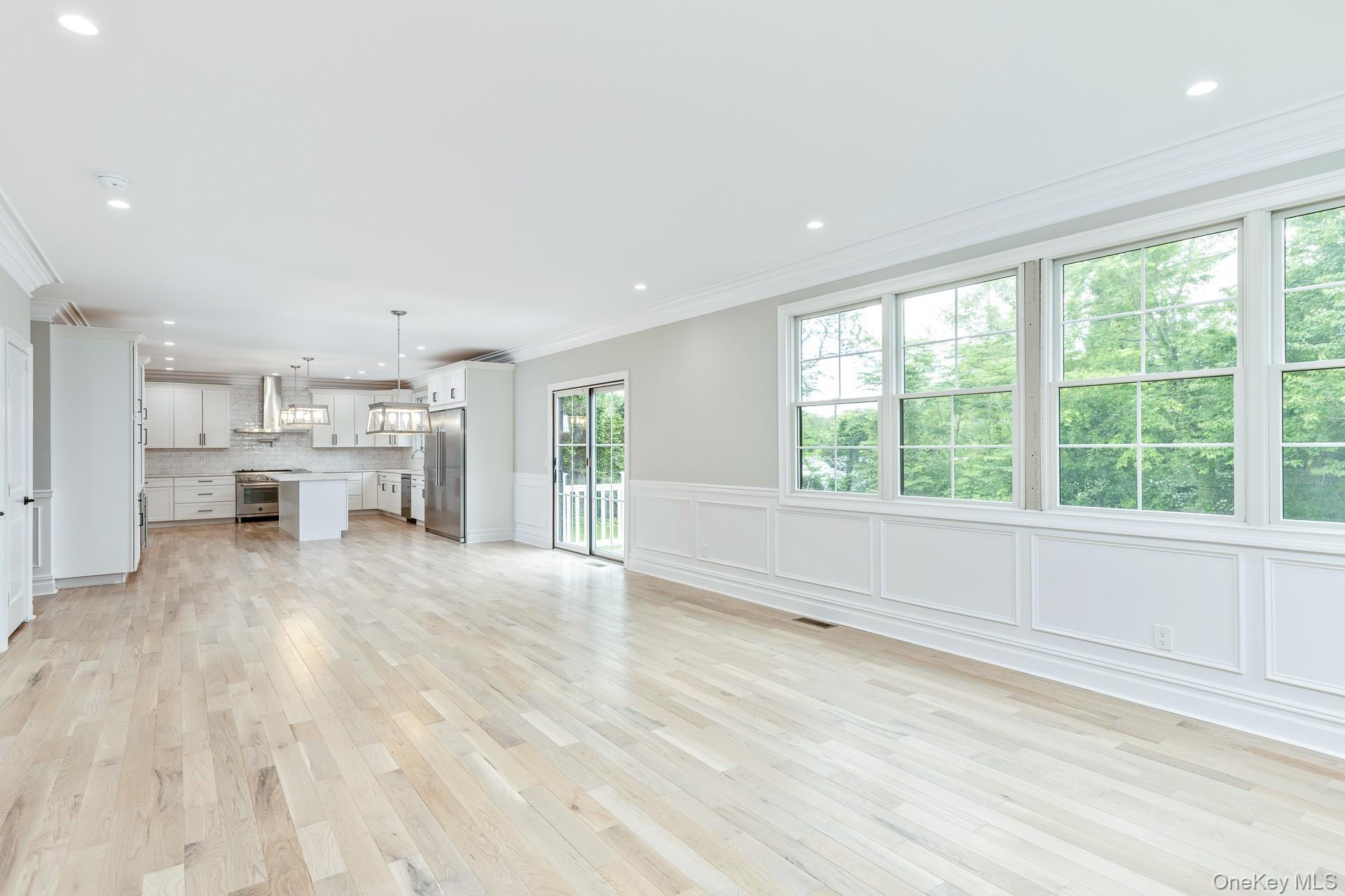Single Family Townline Road  Suffolk County, NY 11725, MLS-1009162-15