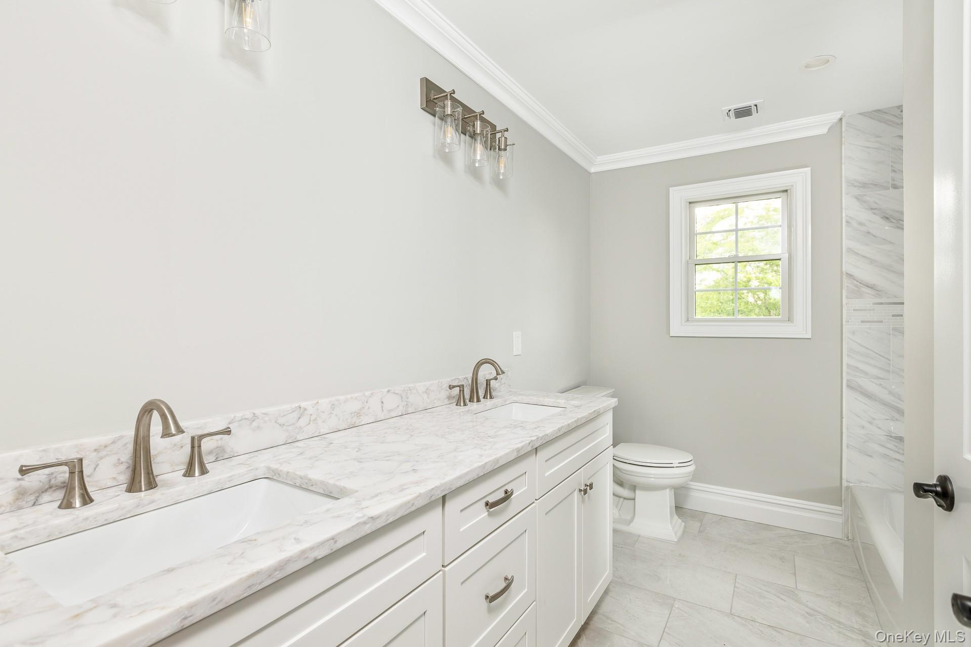 Single Family Townline Road  Suffolk County, NY 11725, MLS-1009162-23