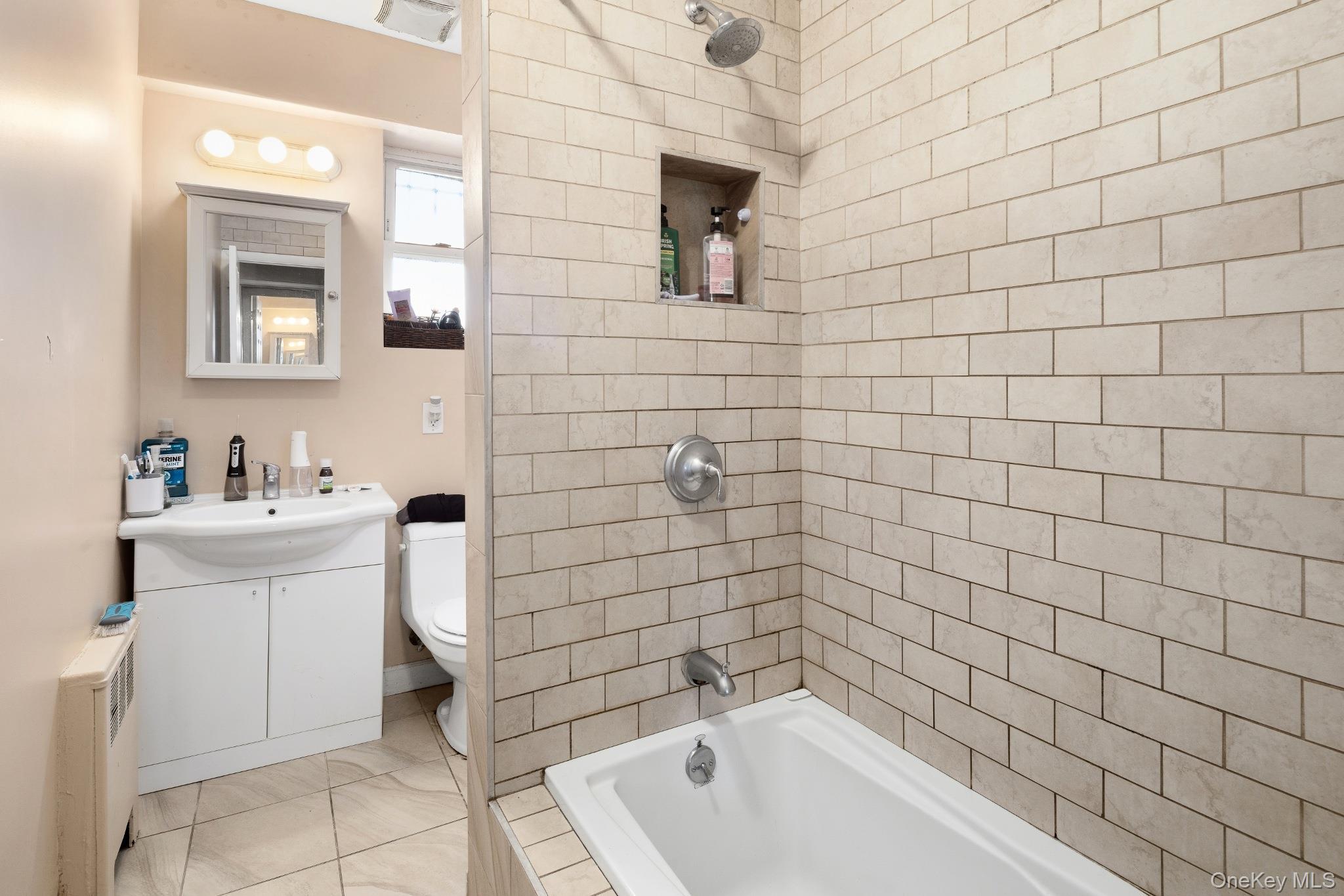 Single Family Seymour  Bronx, NY 10469, MLS-1009171-10