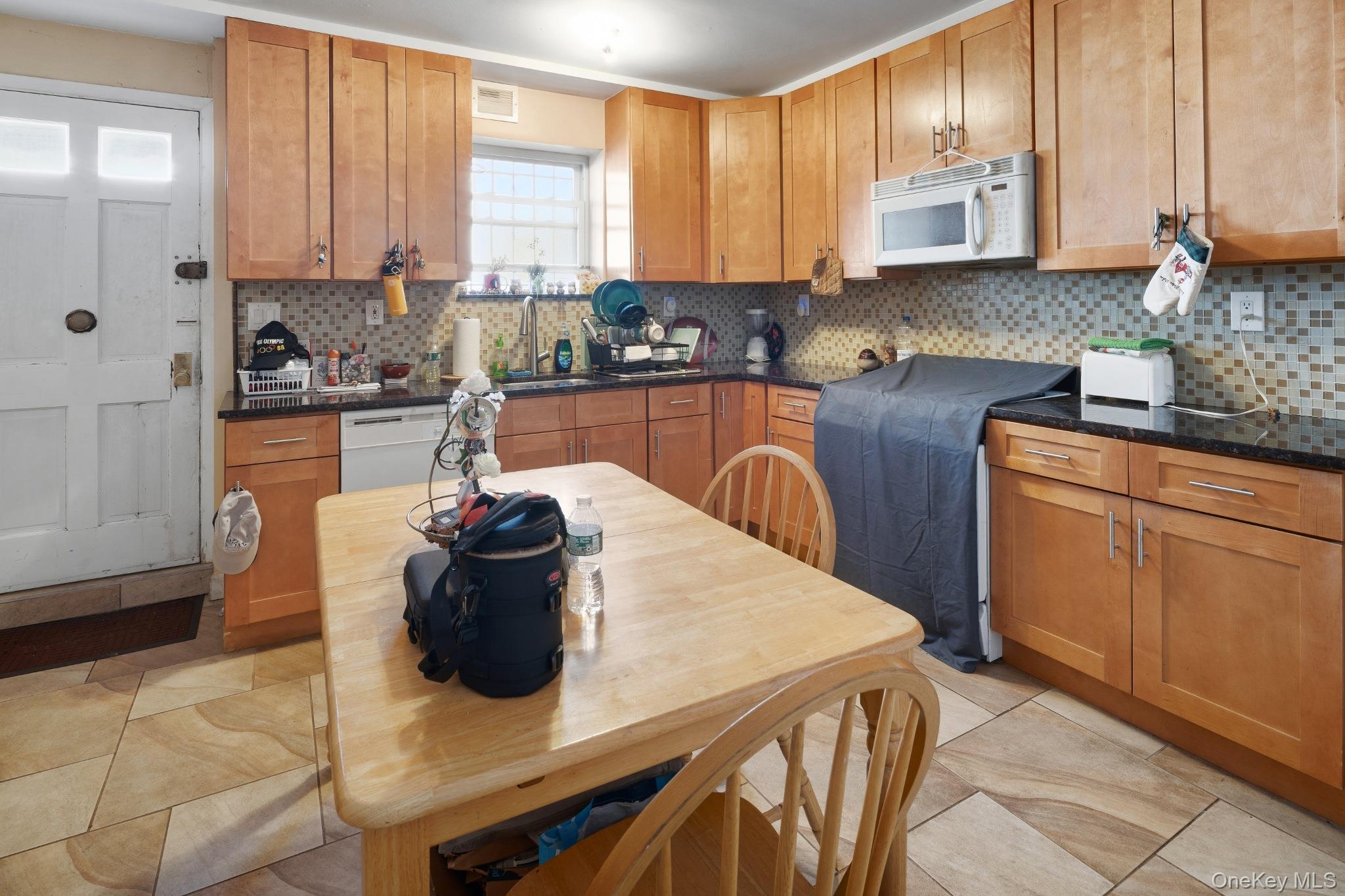 Single Family Seymour  Bronx, NY 10469, MLS-1009171-14