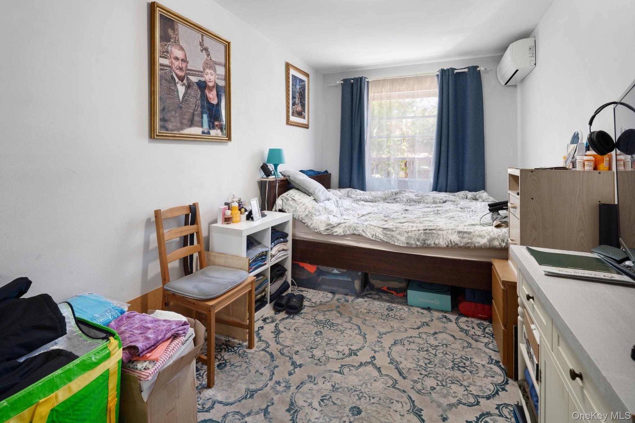 Single Family Seymour  Bronx, NY 10469, MLS-1009171-18