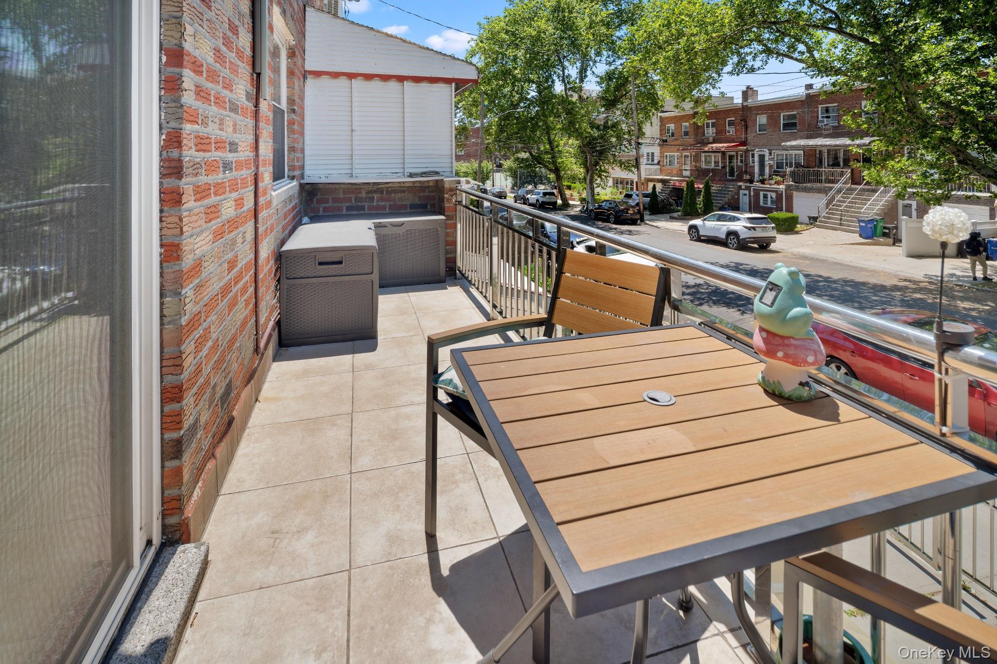 Single Family Seymour  Bronx, NY 10469, MLS-1009171-22
