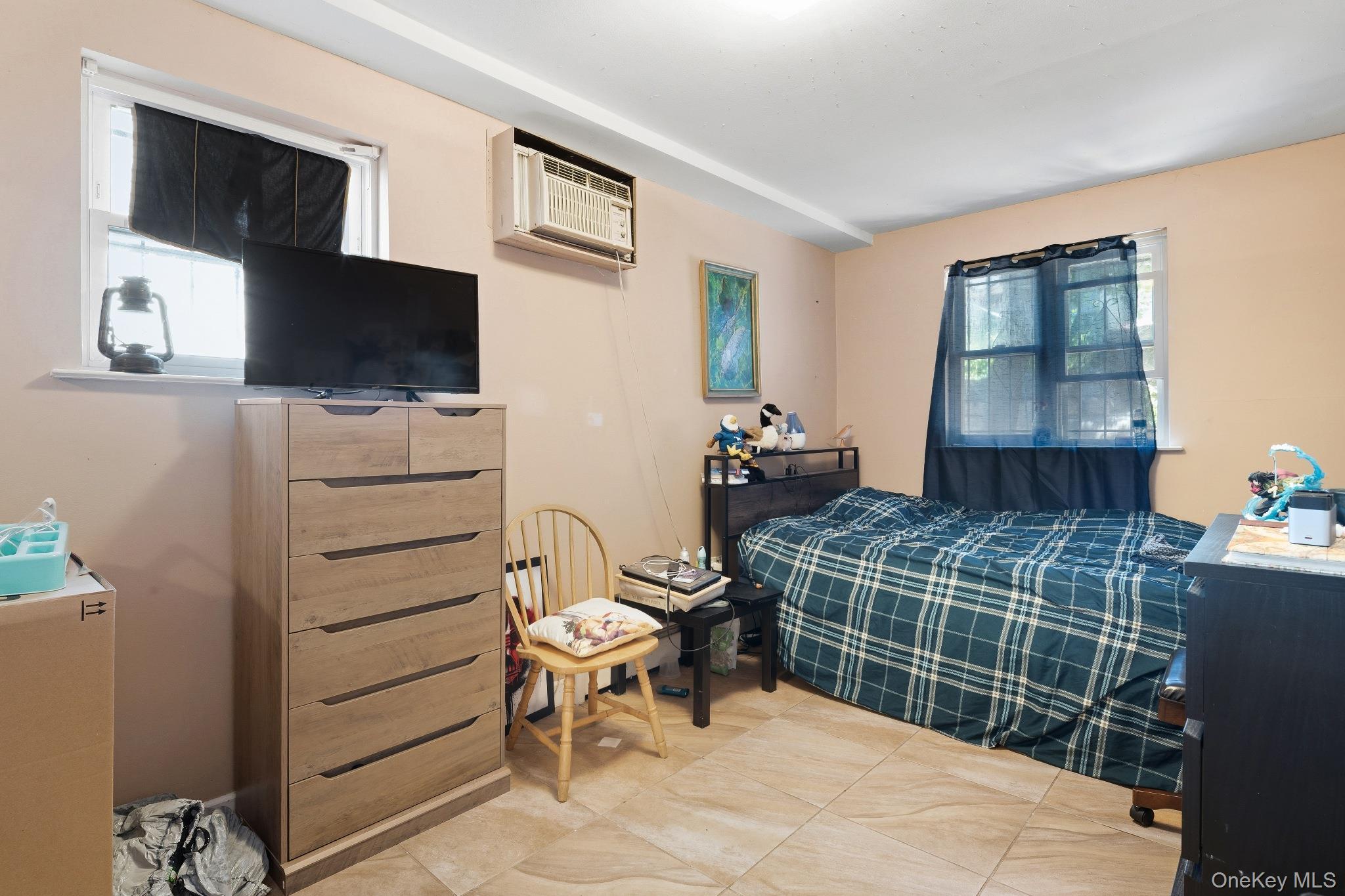 Single Family Seymour  Bronx, NY 10469, MLS-1009171-5