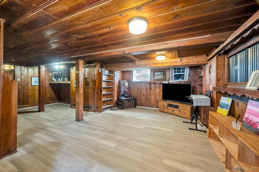 Single Family Bixley Heath  Nassau County, NY 11563, MLS-1009206-26