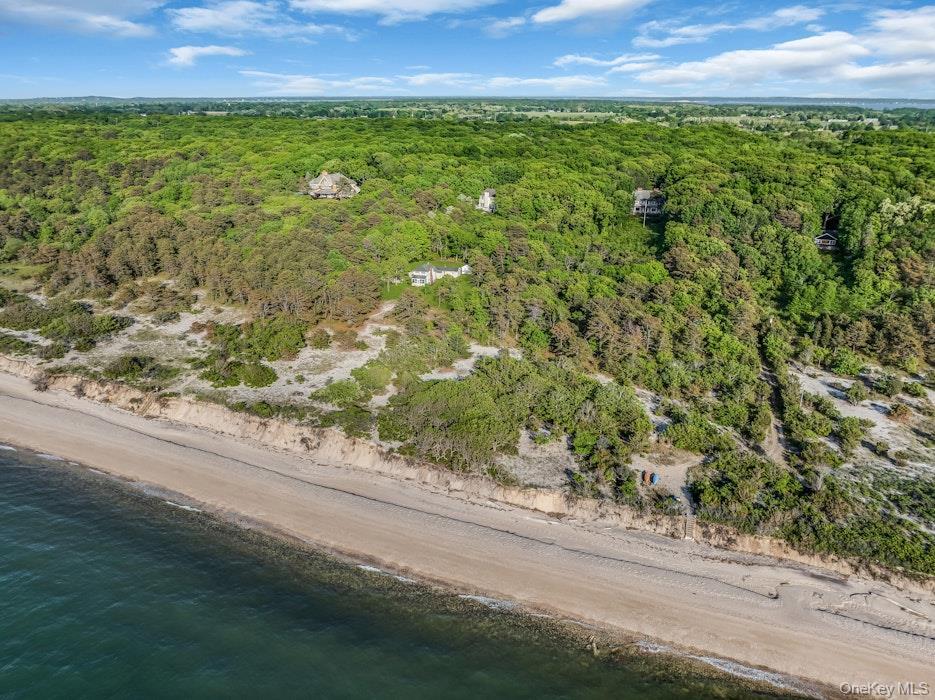 Single Family Soundview Avenue  Suffolk County, NY 11958, MLS-1009245-25